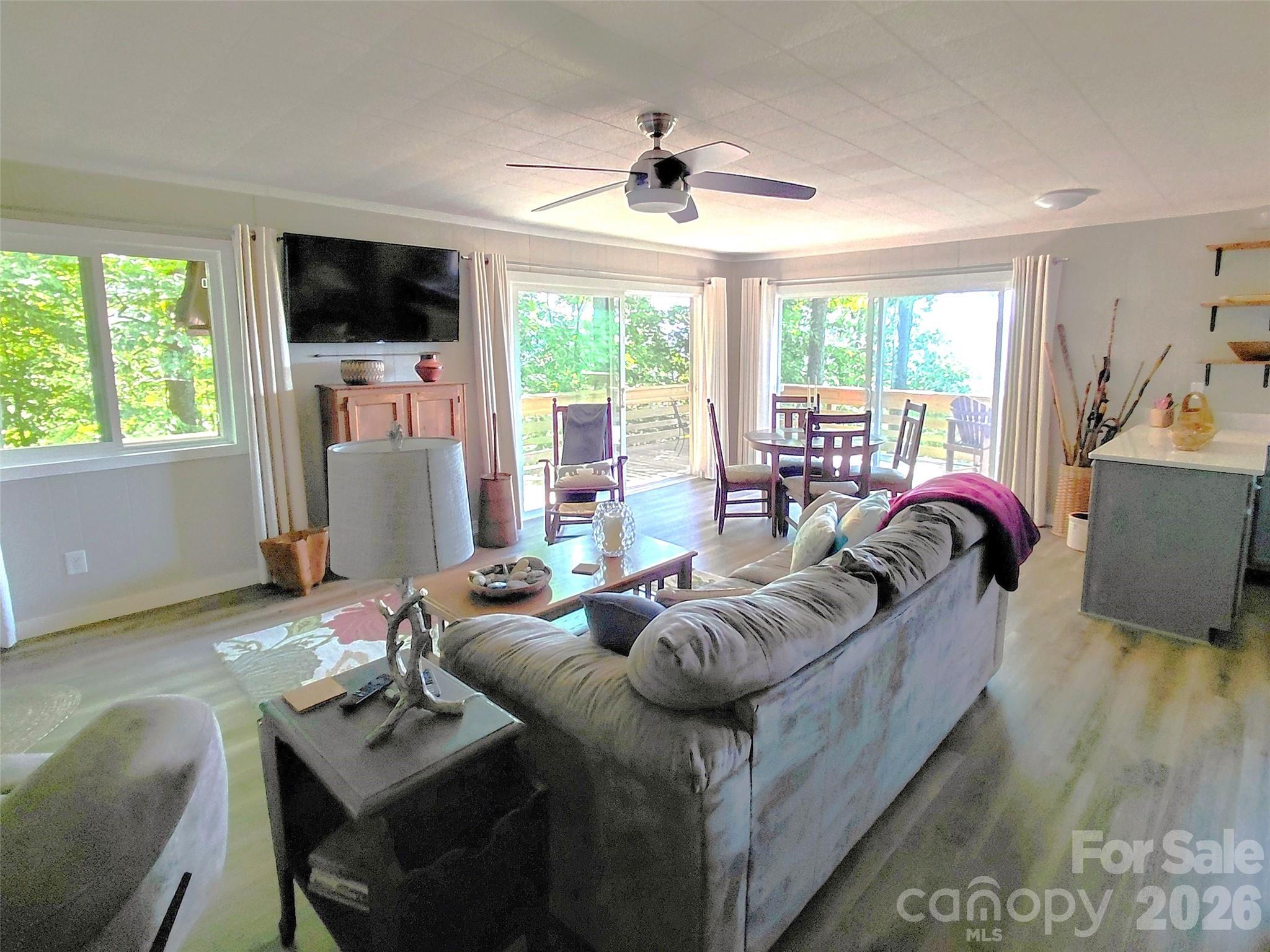 314 Blackberry Lane Property Photo 5