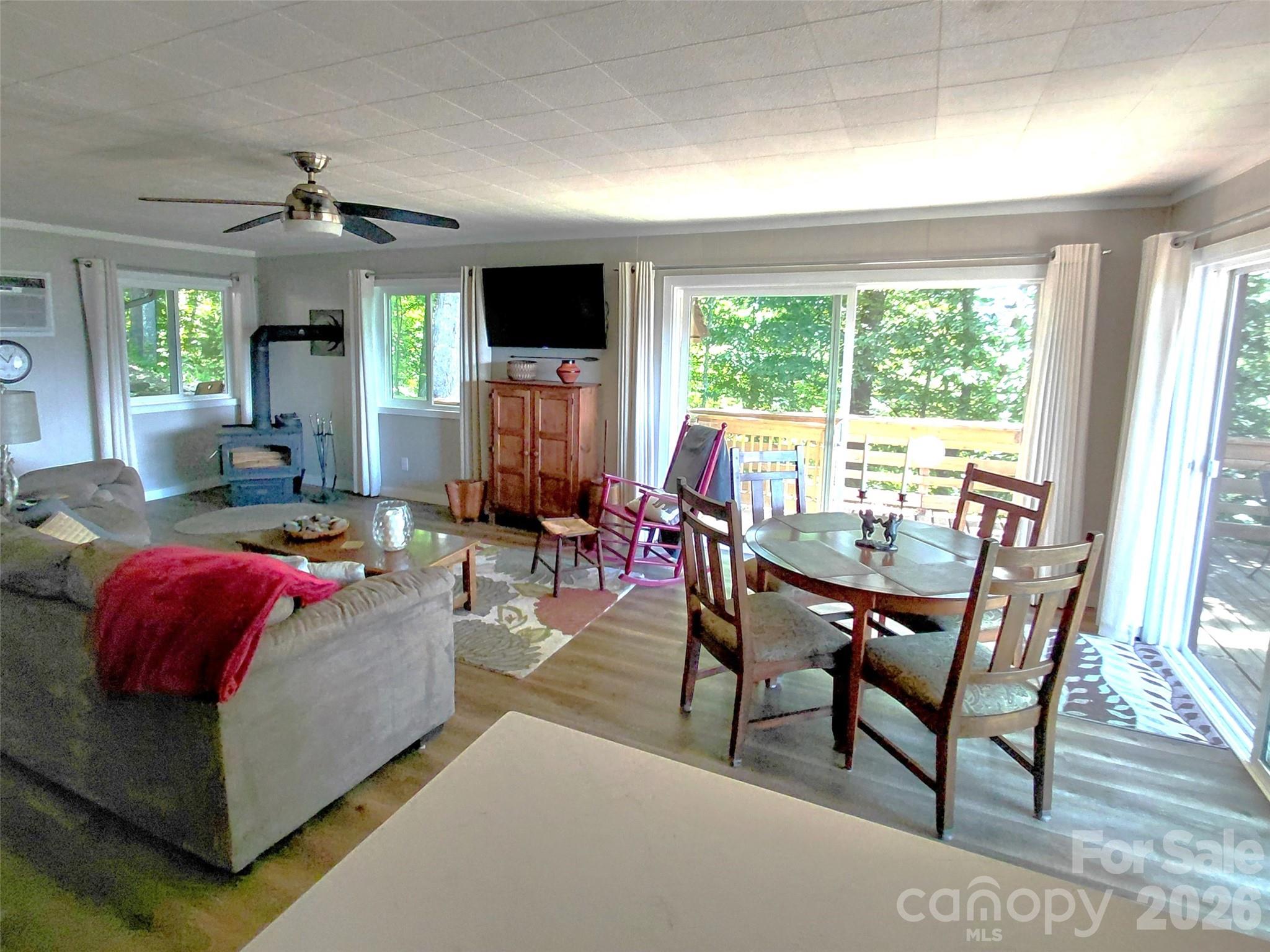 314 Blackberry Lane Property Photo 6