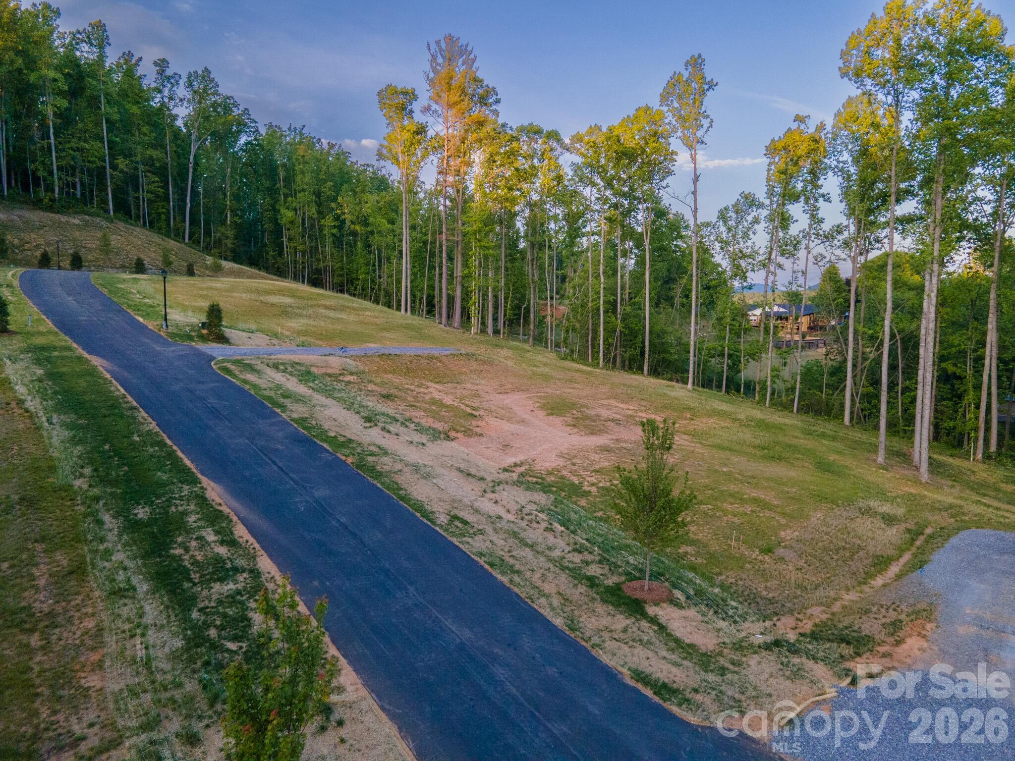 433 Irvine Drive Property Photo 1