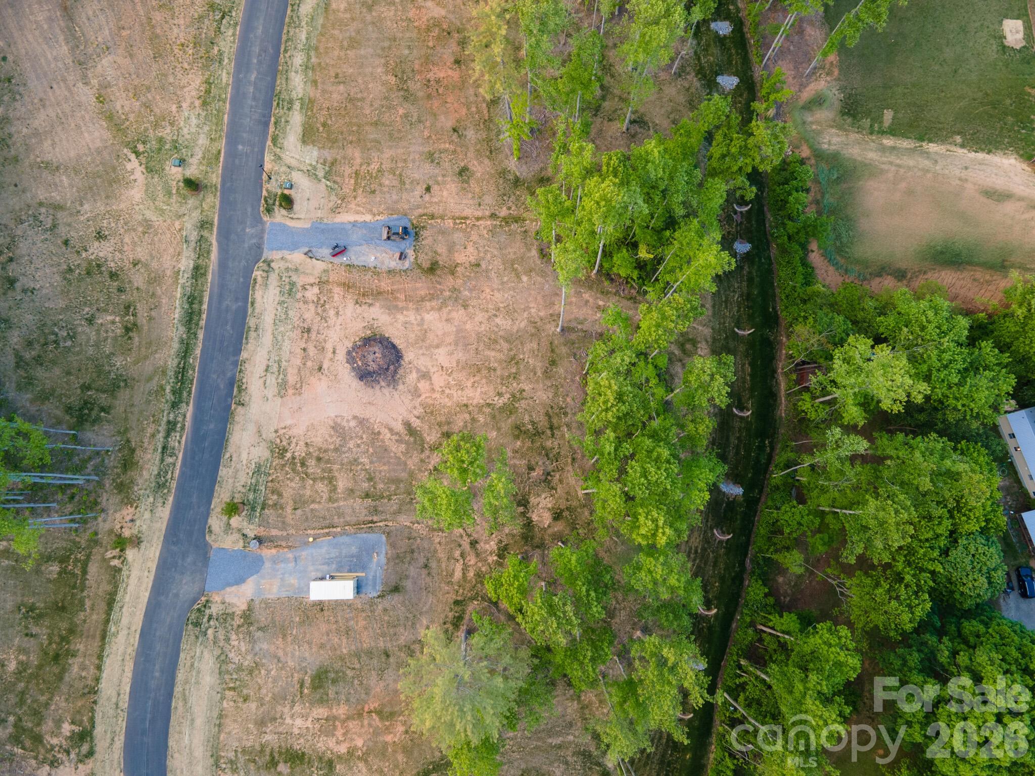 433 Irvine Drive Property Photo 5