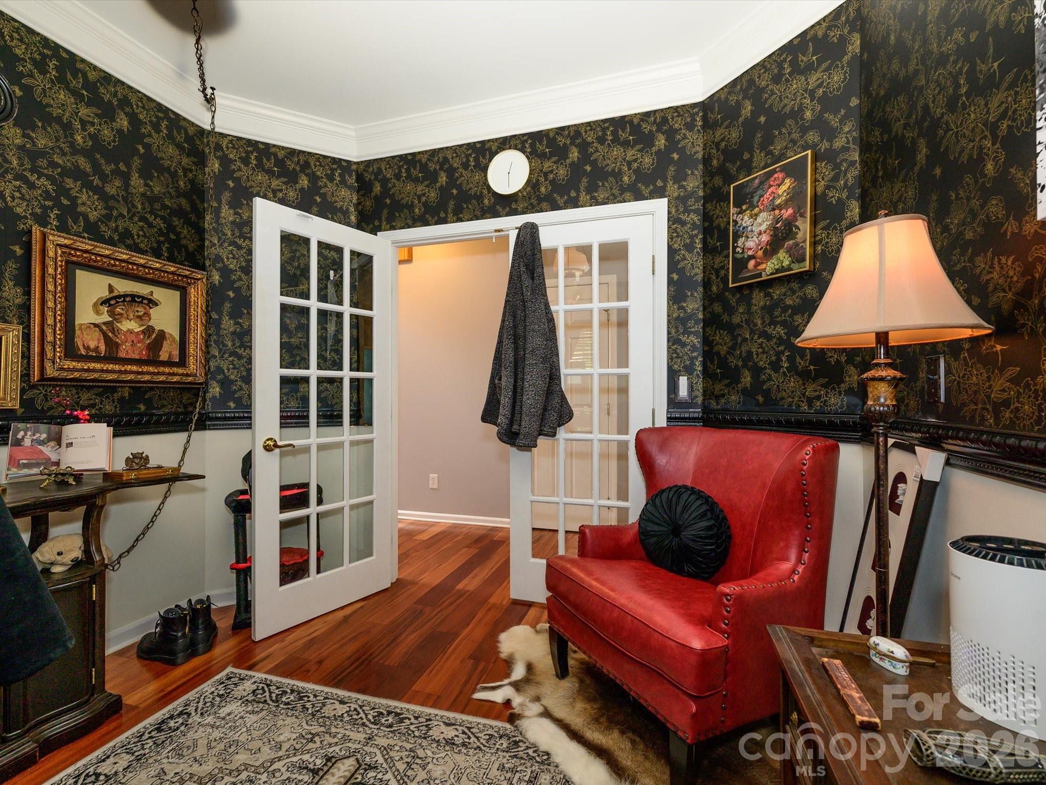6815 Tanners Creek Drive Property Photo 9