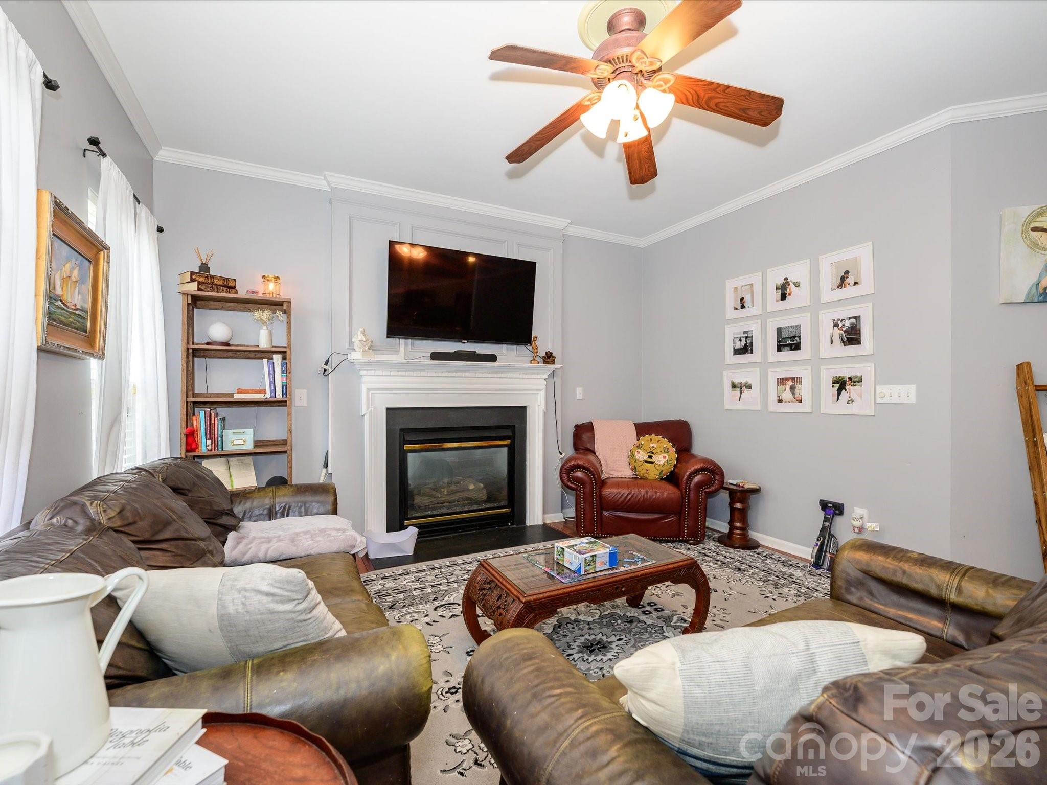 6815 Tanners Creek Drive Property Photo 16