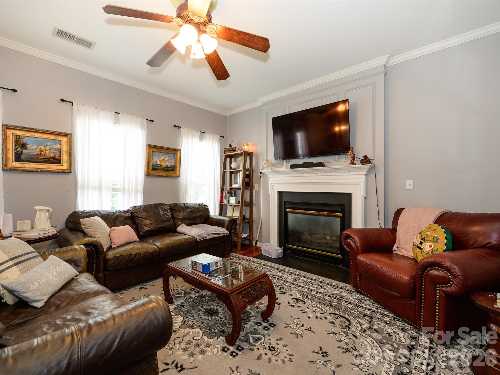 6815 Tanners Creek Drive Property Photo 17