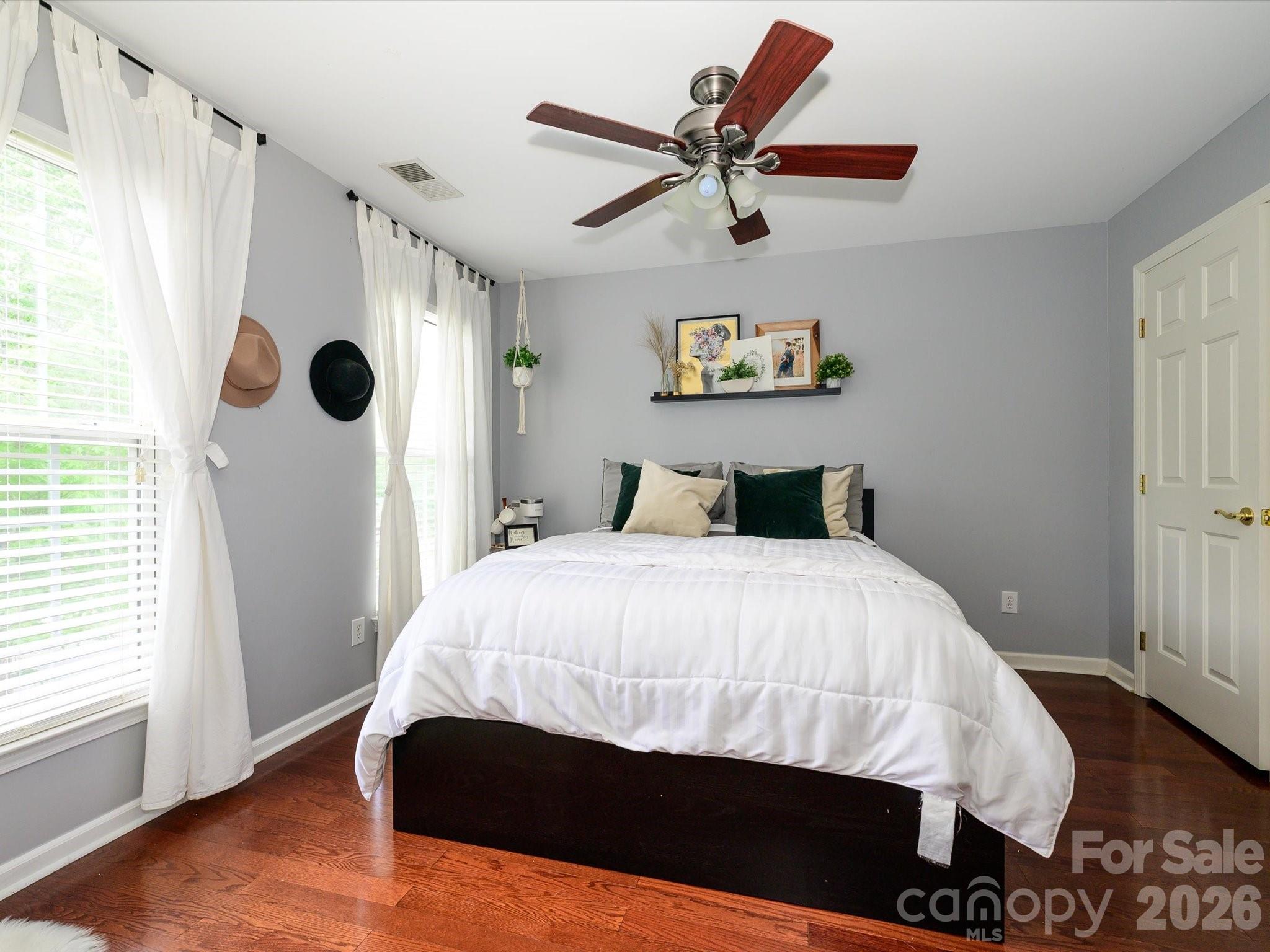 6815 Tanners Creek Drive Property Photo 21