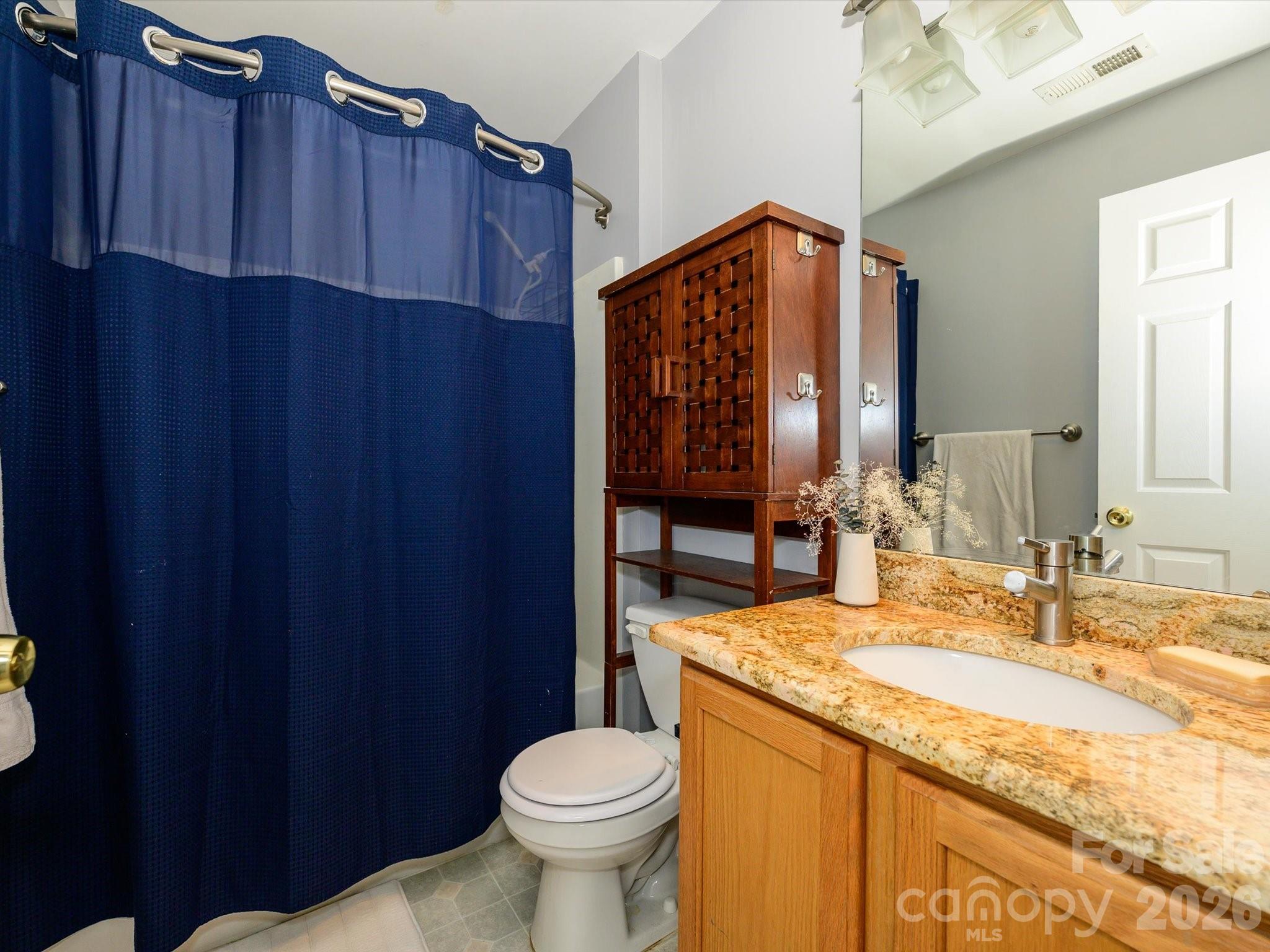 6815 Tanners Creek Drive Property Photo 23