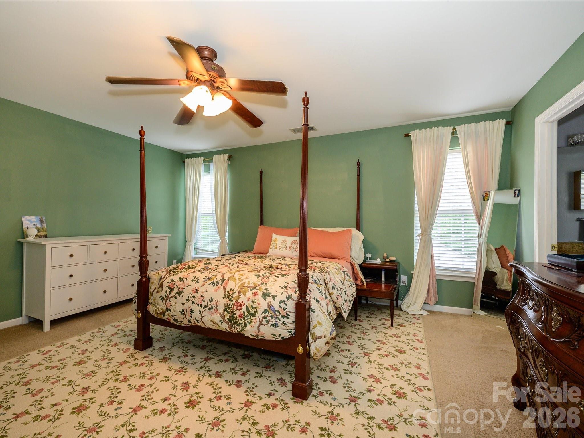 6815 Tanners Creek Drive Property Photo 25