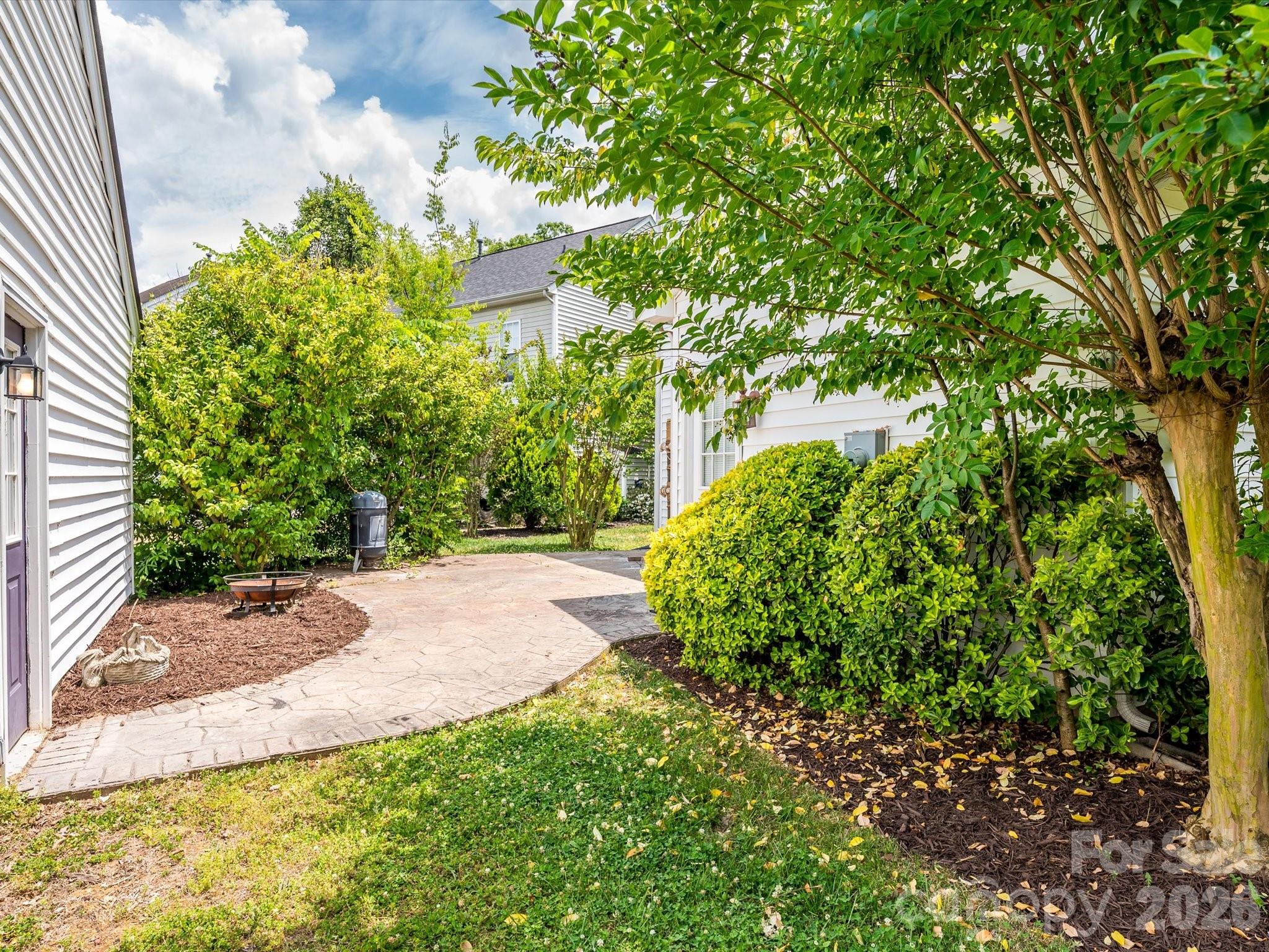 6815 Tanners Creek Drive Property Photo 31
