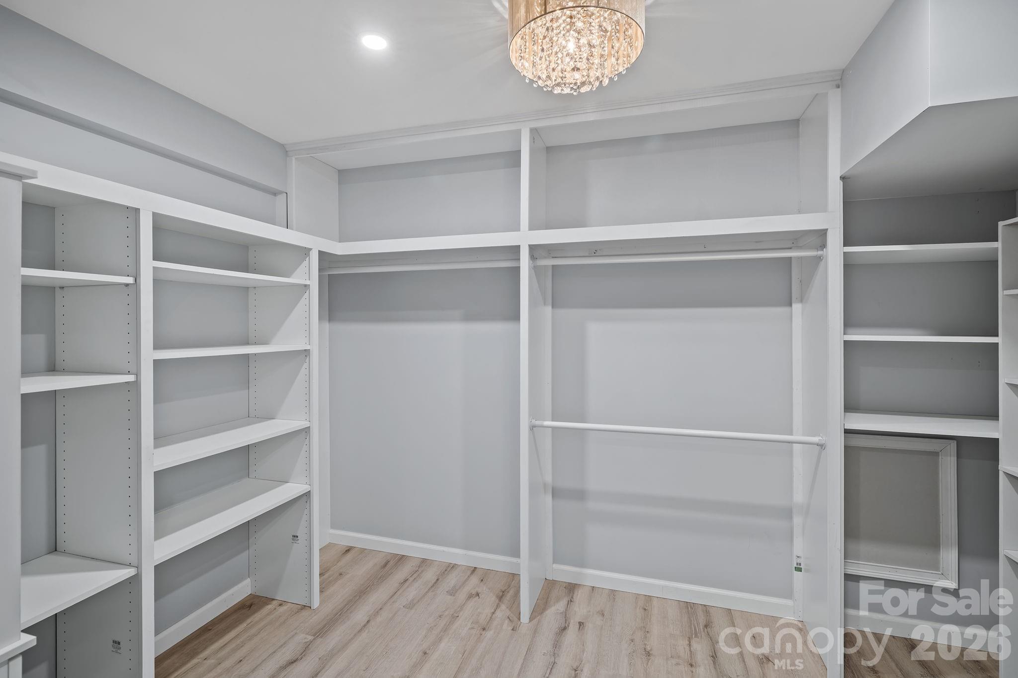 11 Grenadier Court Property Photo 10