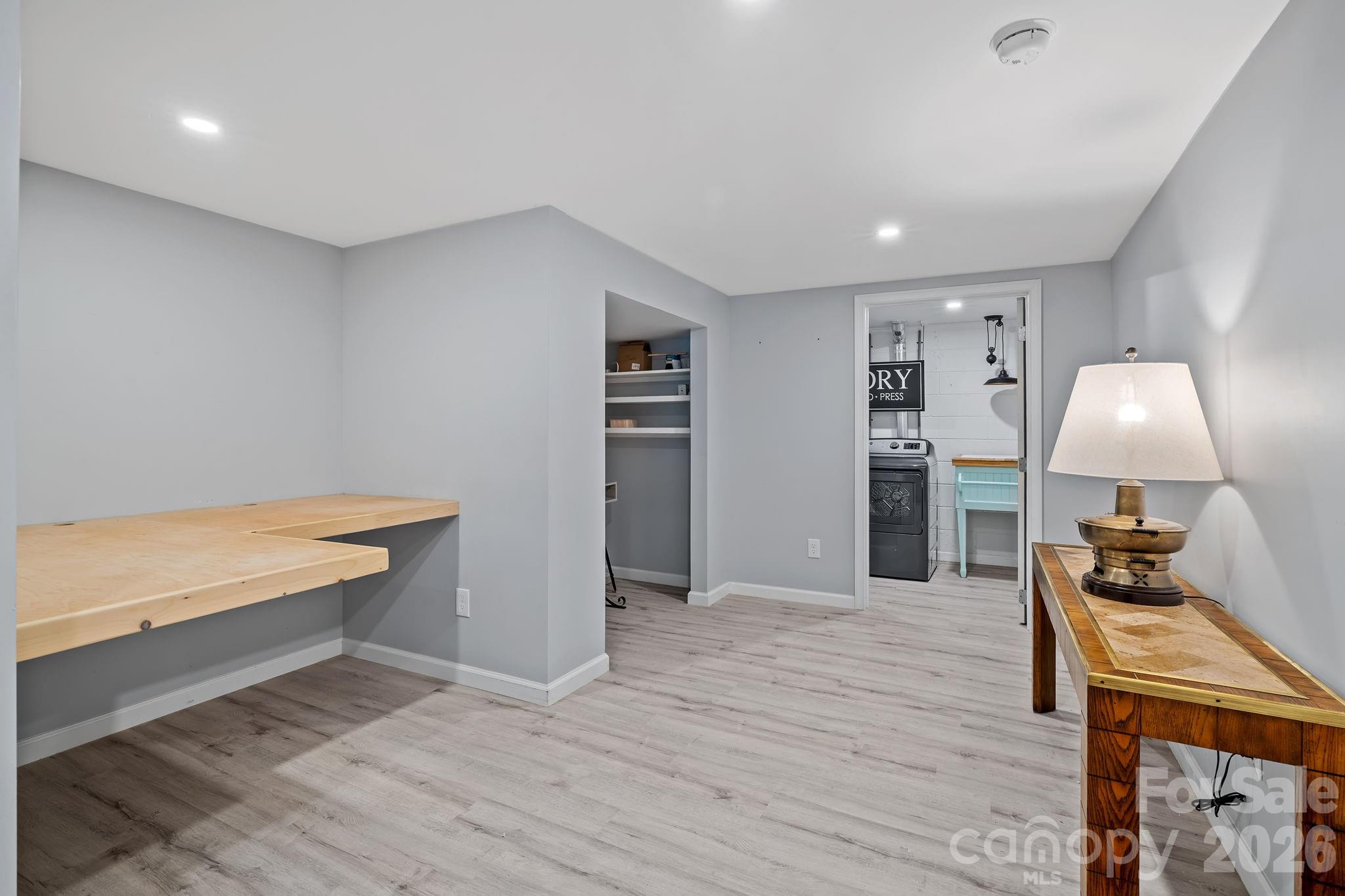 11 Grenadier Court Property Photo 14