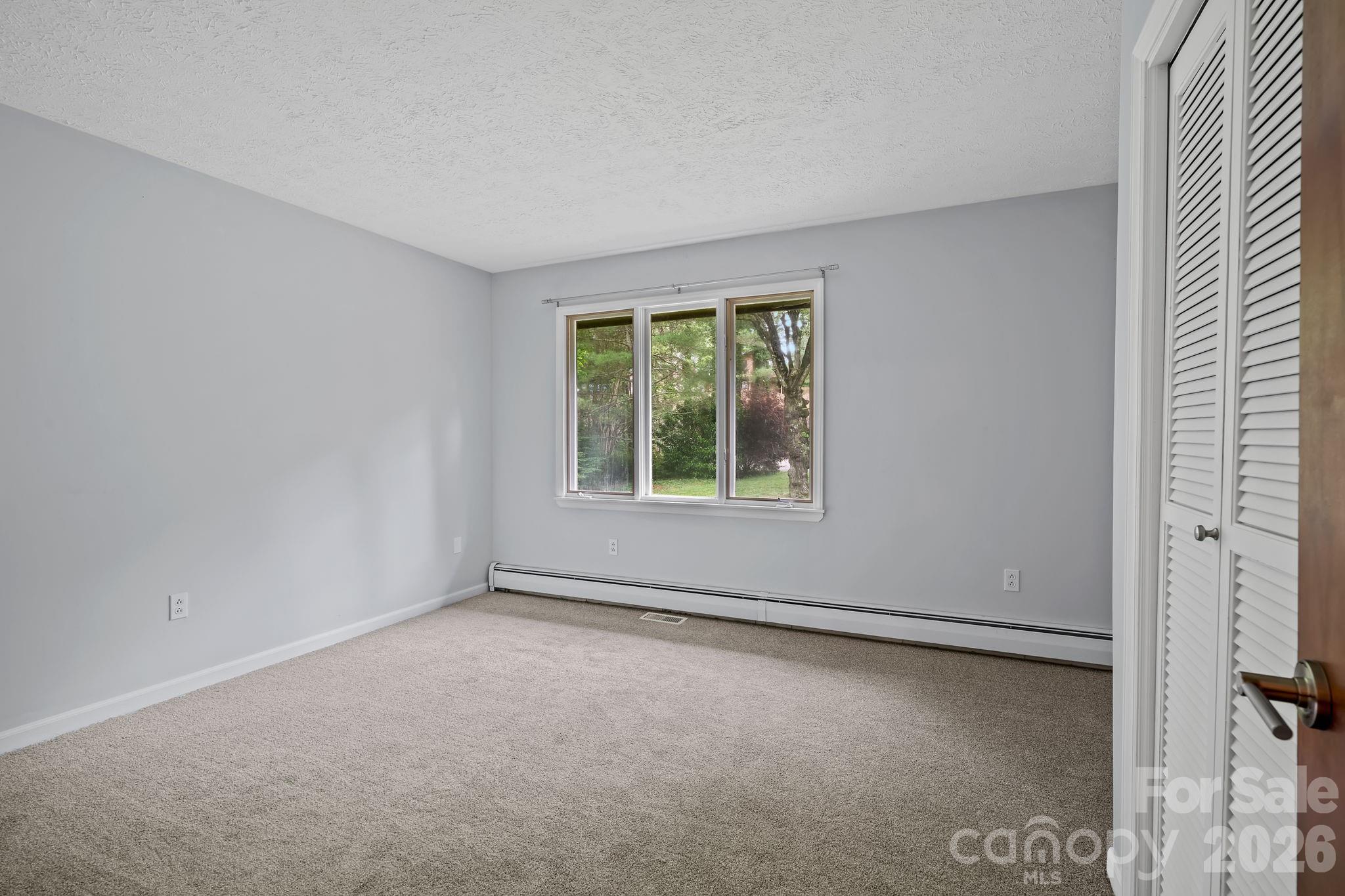 11 Grenadier Court Property Photo 29