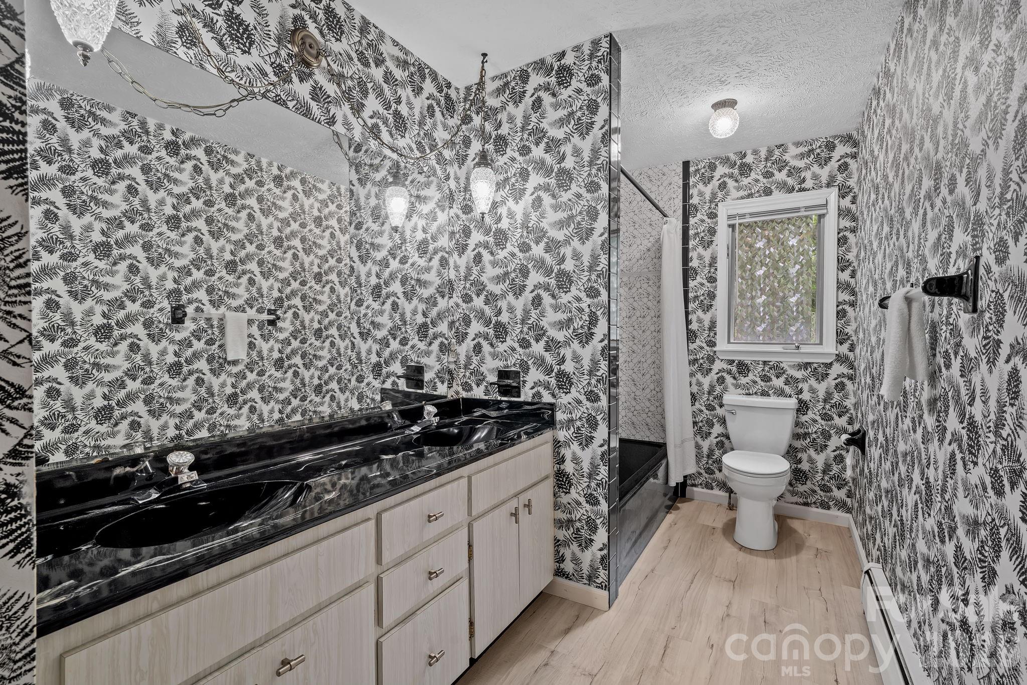 11 Grenadier Court Property Photo 30