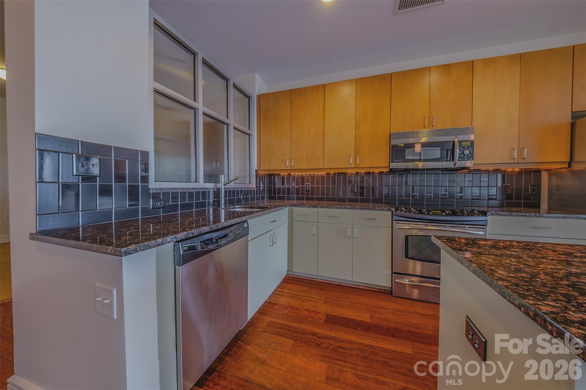 333 W Trade Street 1602 Property Photo 3