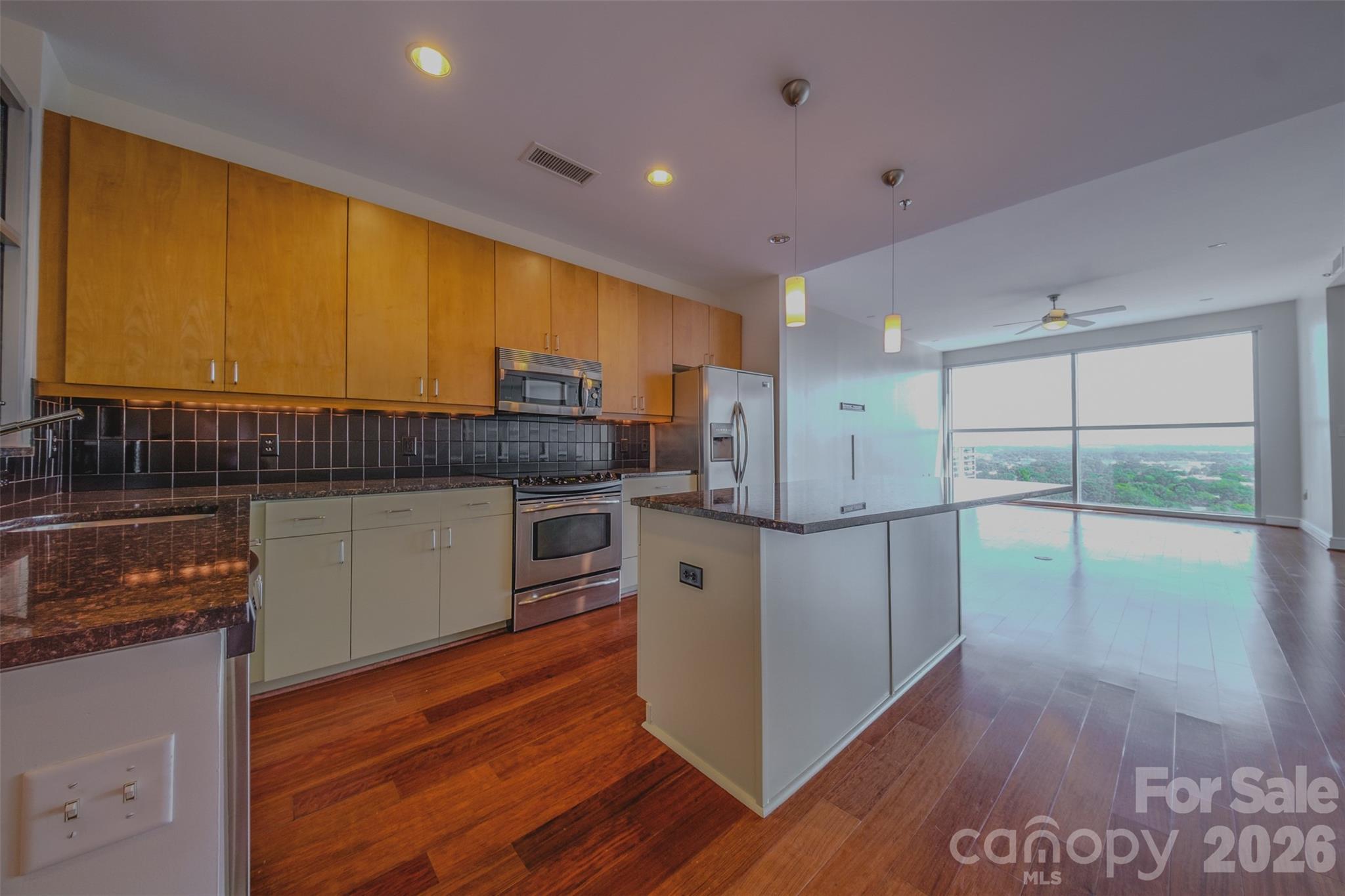 333 W Trade Street 1602 Property Photo 4