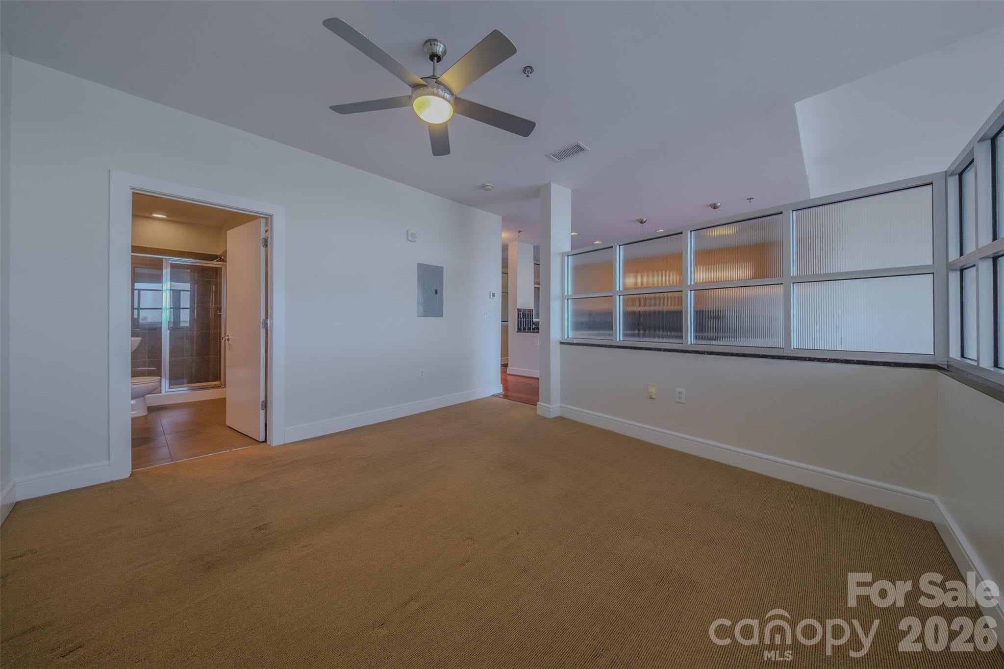 333 W Trade Street 1602 Property Photo 19