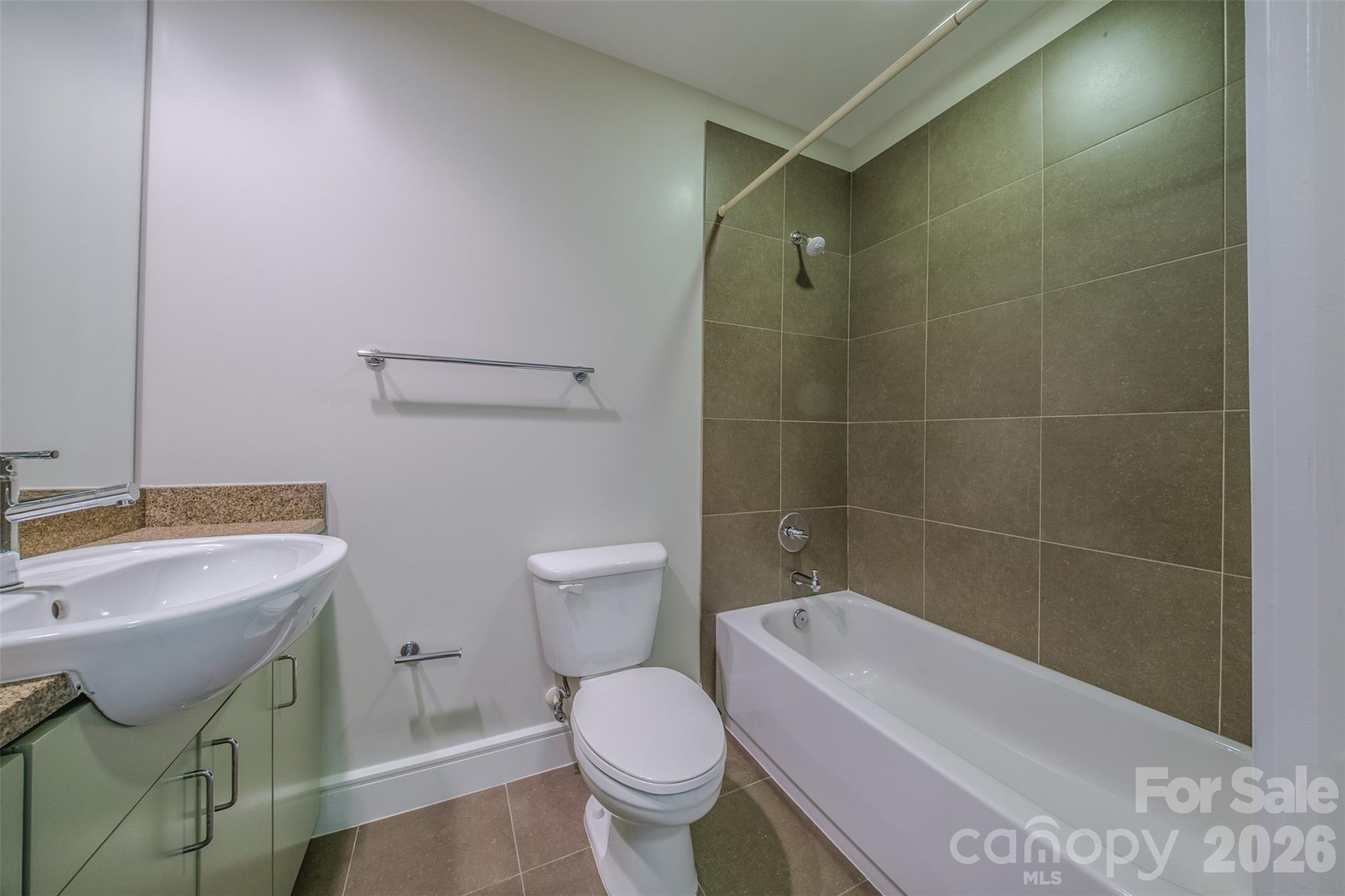 333 W Trade Street 1602 Property Photo 27