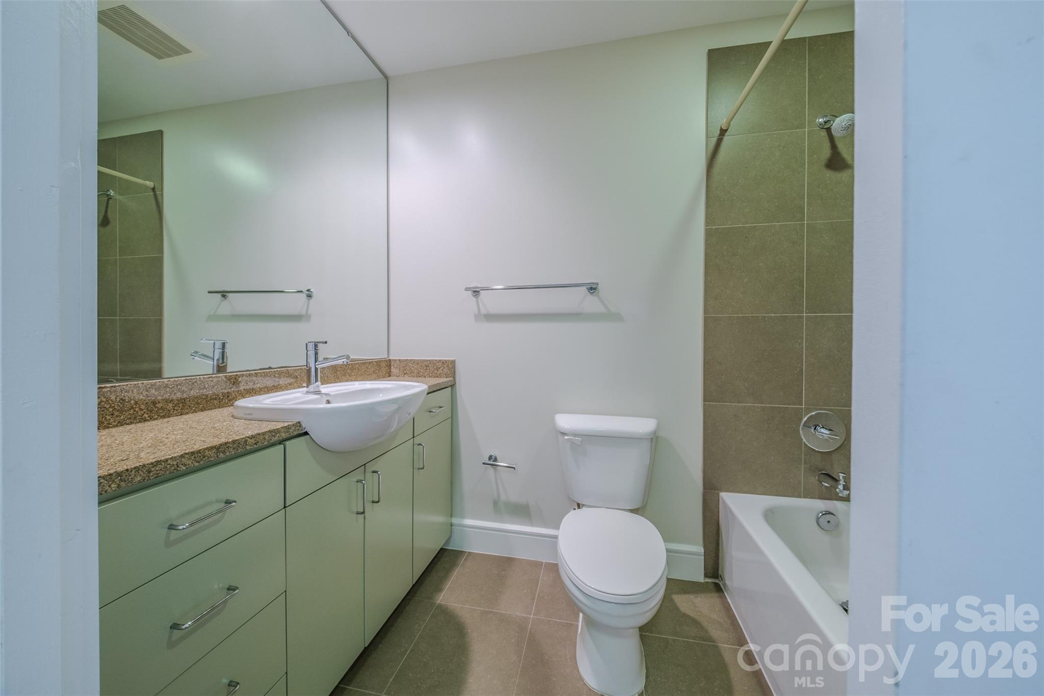 333 W Trade Street 1602 Property Photo 28