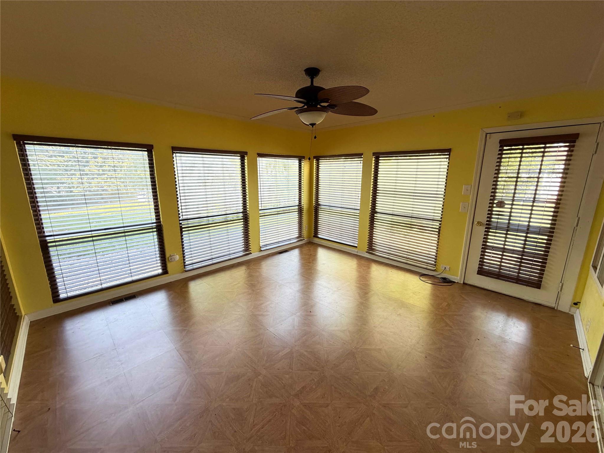 2076 S Fork Drive Property Photo 9