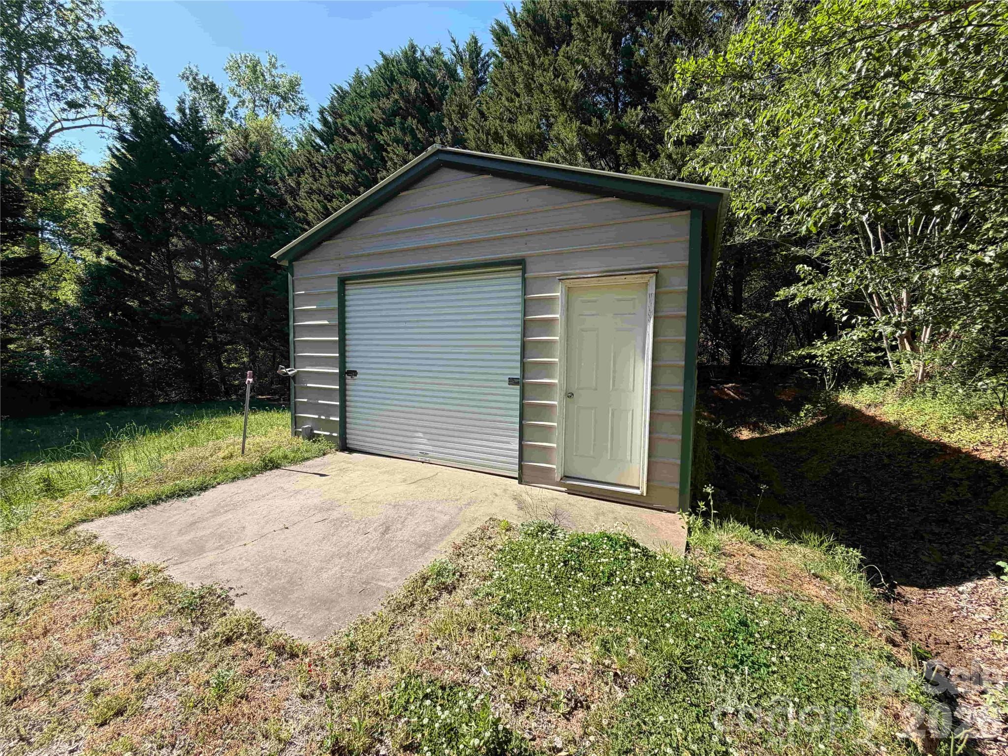2076 S Fork Drive Property Photo 32