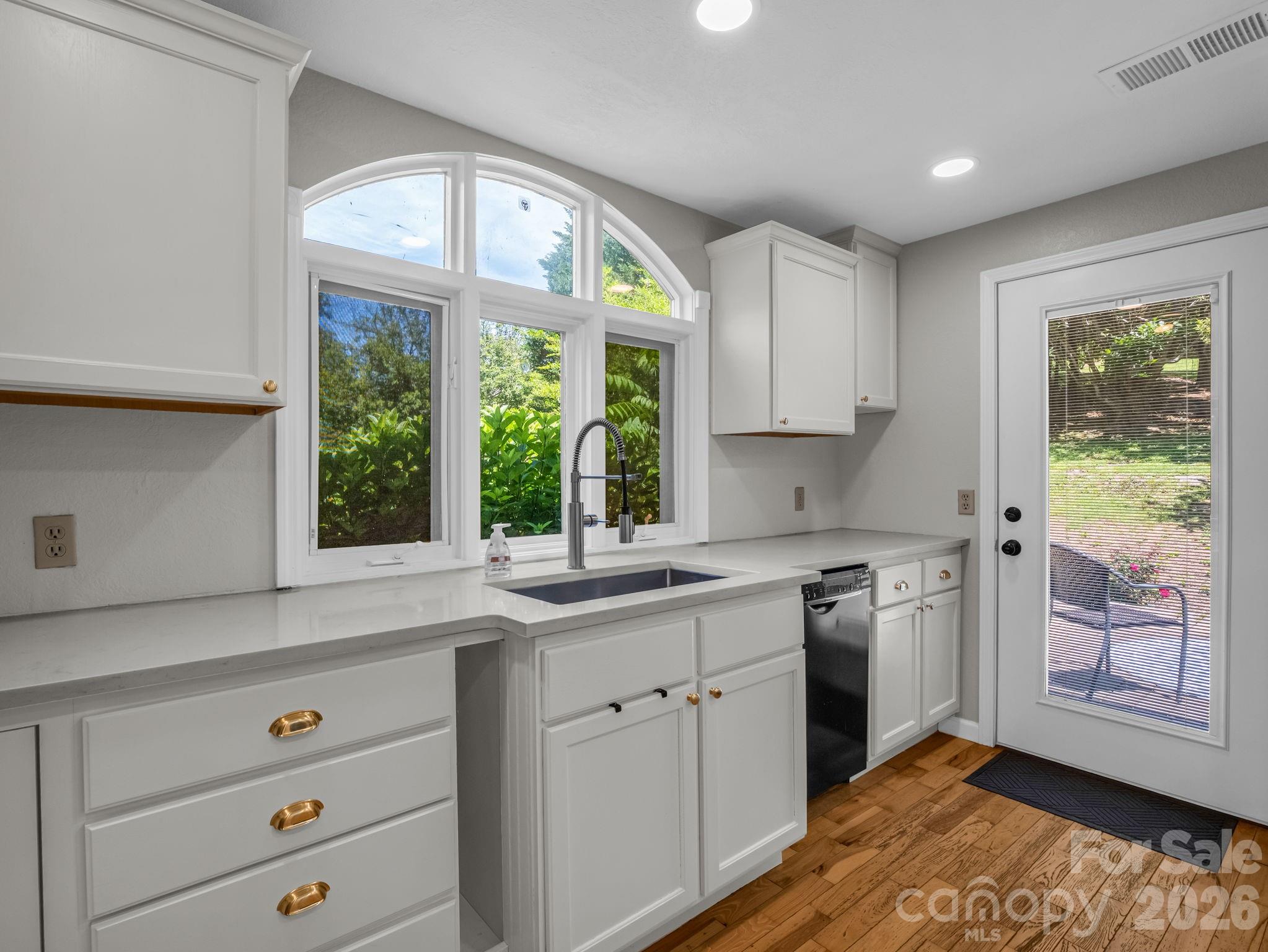 35 Chastain Hill Road Property Photo 1
