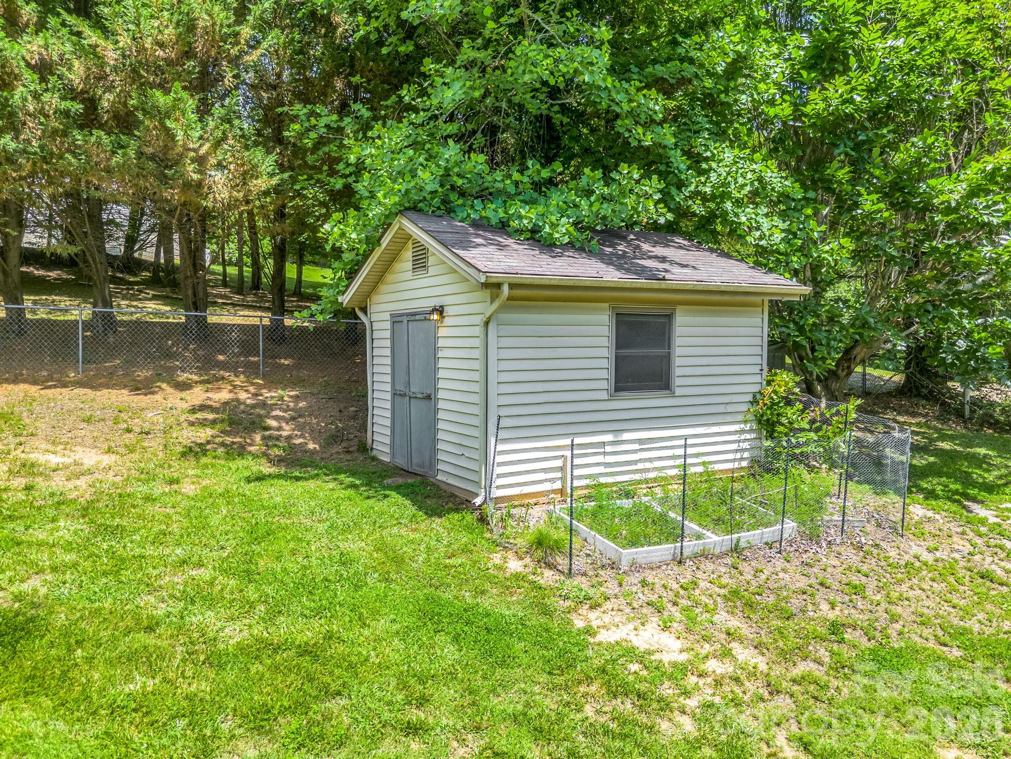 35 Chastain Hill Road Property Photo 43