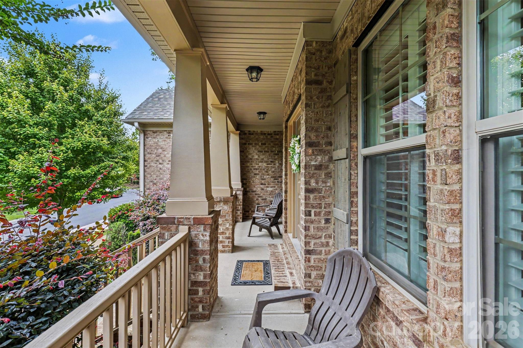 16524 Crosshaven Drive Property Photo 4