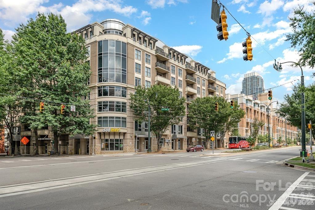 718 W Trade Street 707 Property Photo 1
