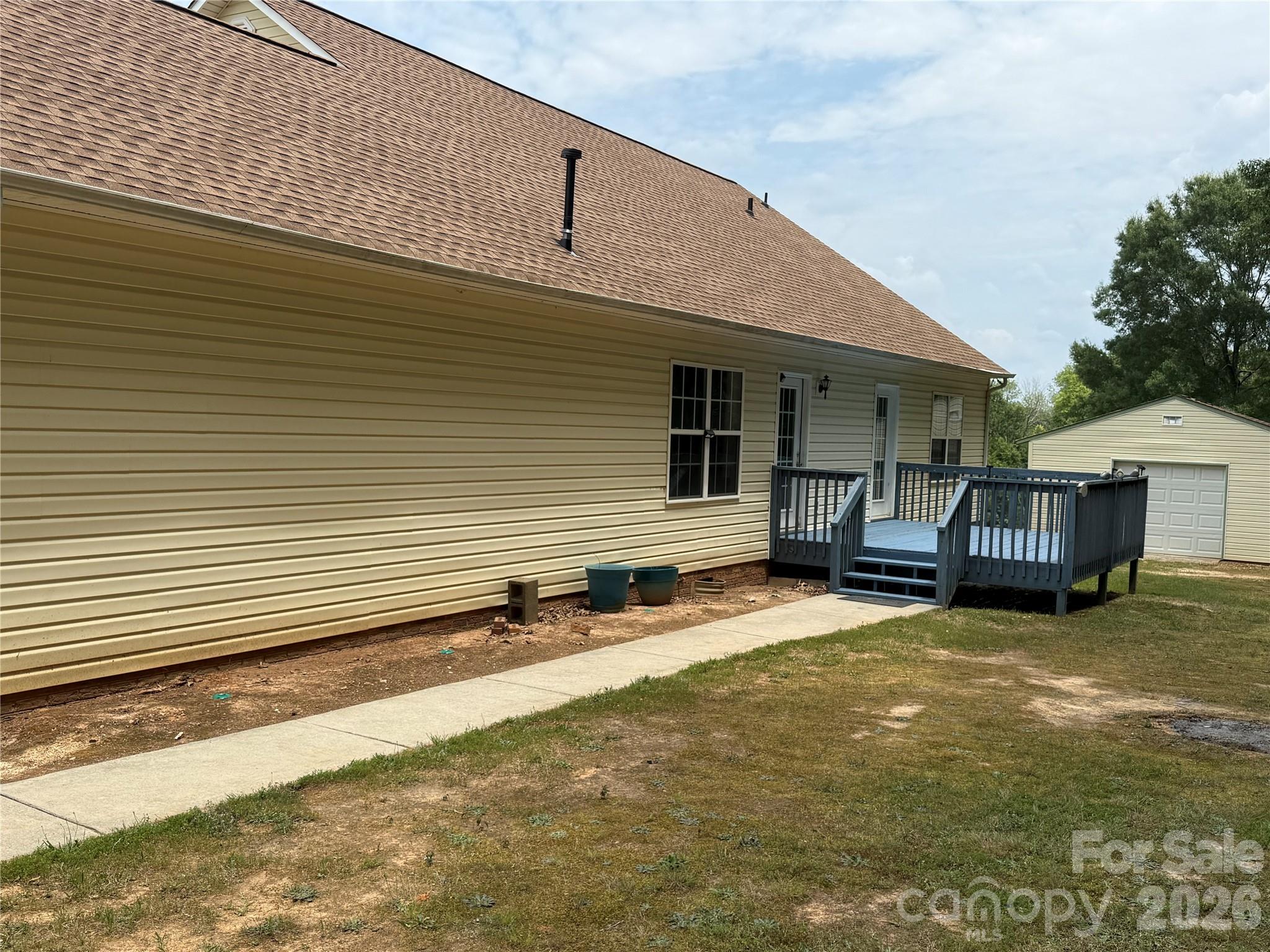 2178 Ixoria Road 6 Property Photo 3