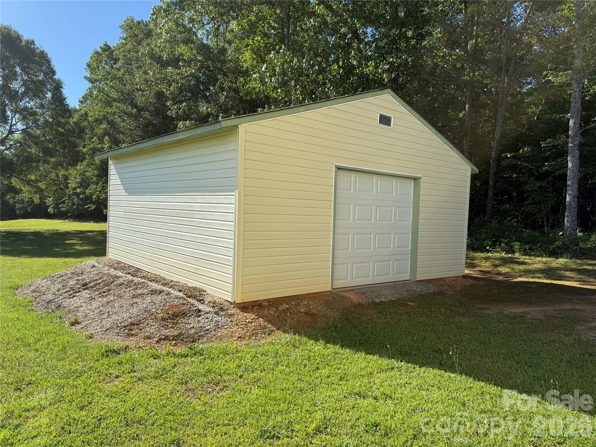 2178 Ixoria Road 6 Property Photo 5