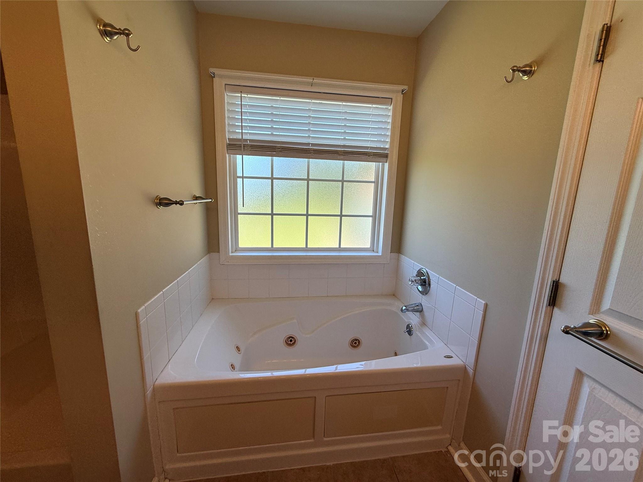 2178 Ixoria Road 6 Property Photo 18