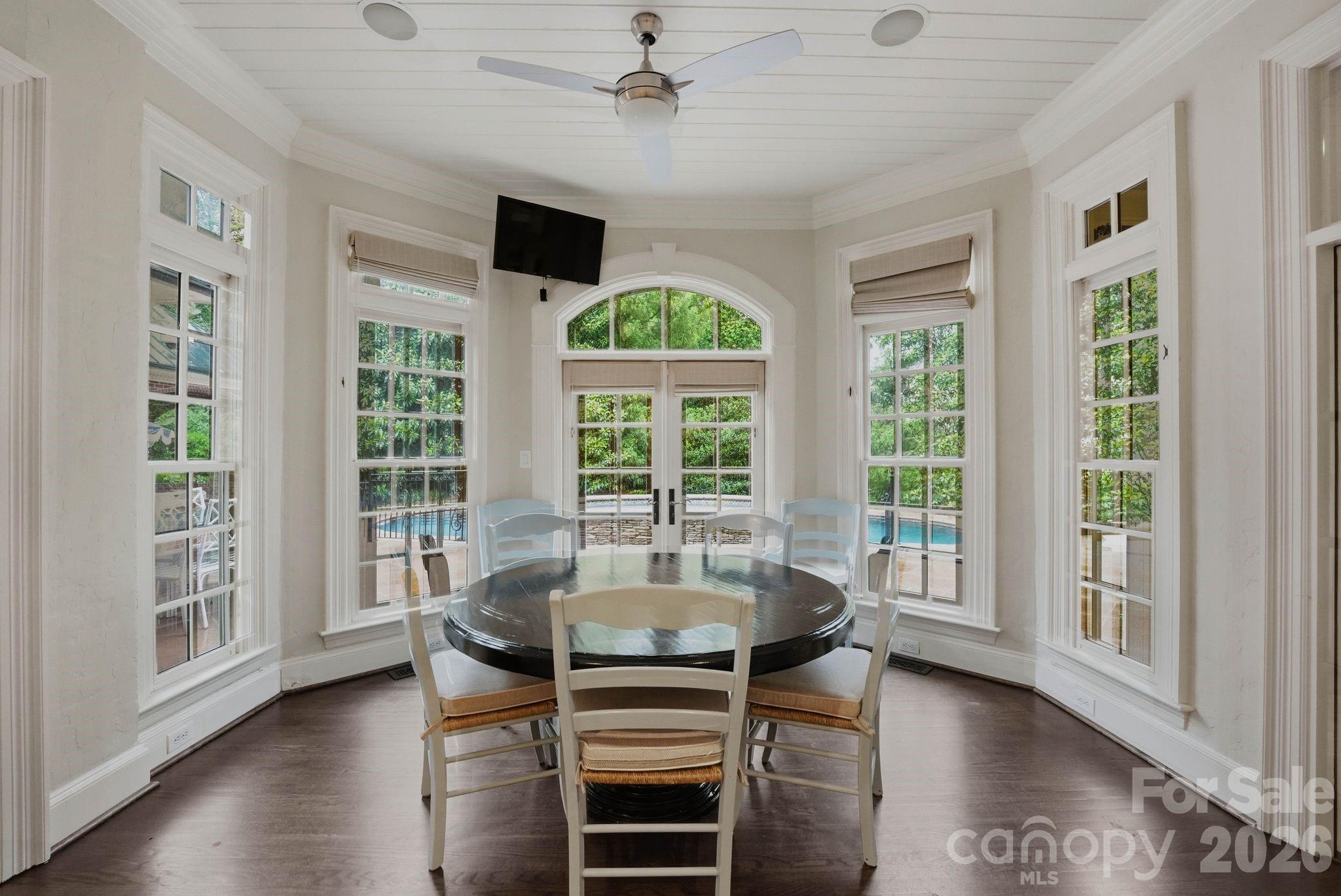 8700 Challis Farm Road Property Photo 29