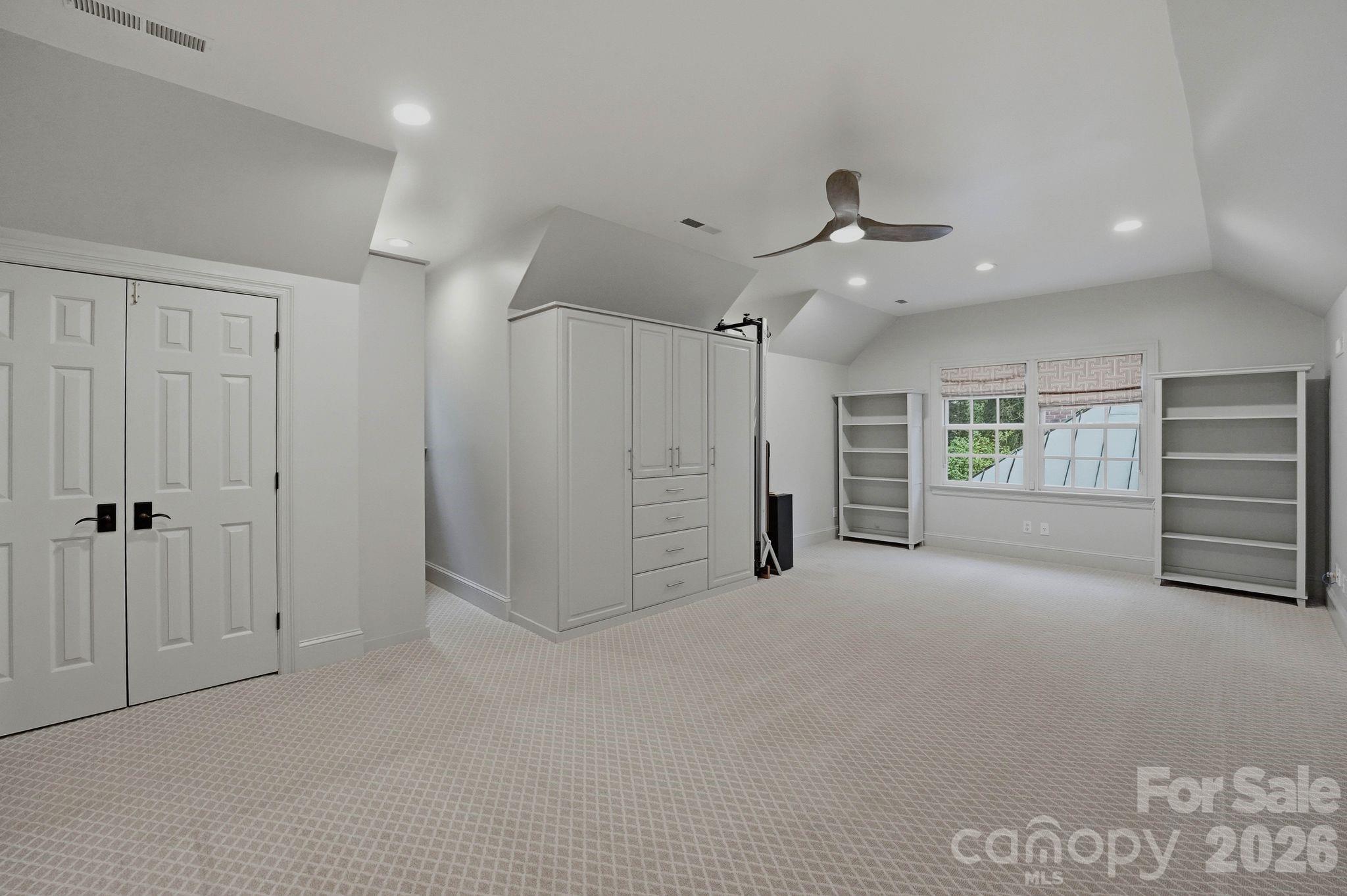8700 Challis Farm Road Property Photo 35