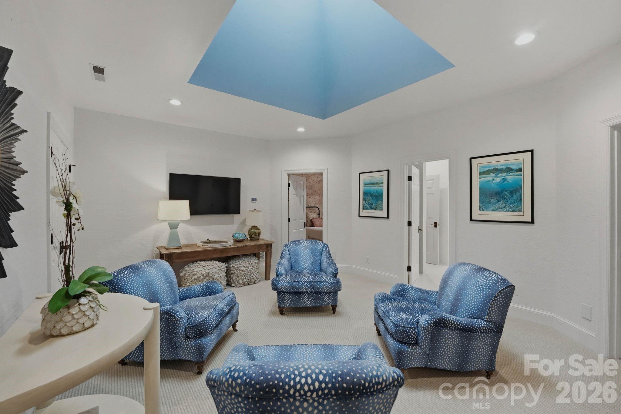 8700 Challis Farm Road Property Photo 44