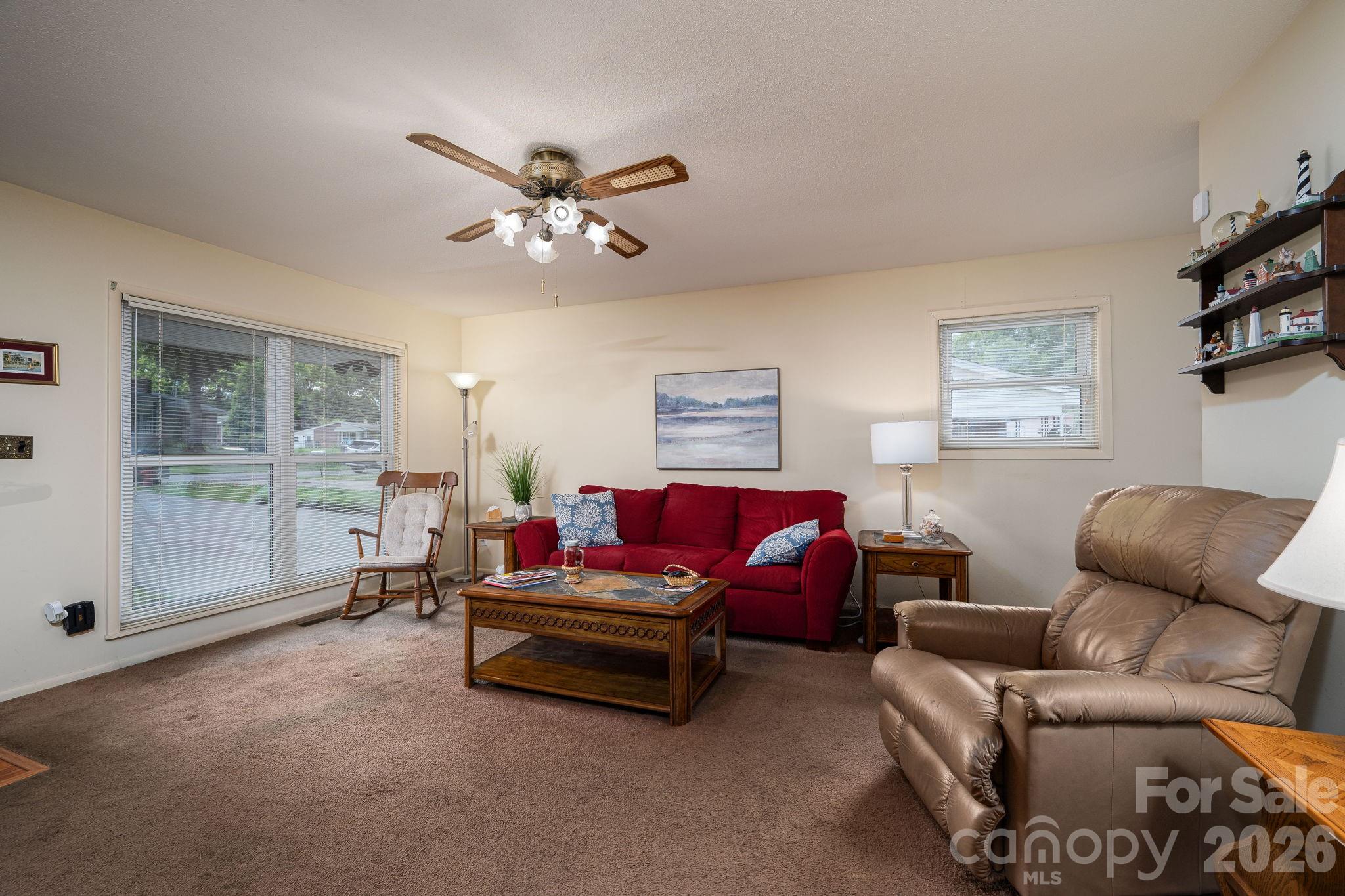 712 Crestwood Avenue Property Photo 8
