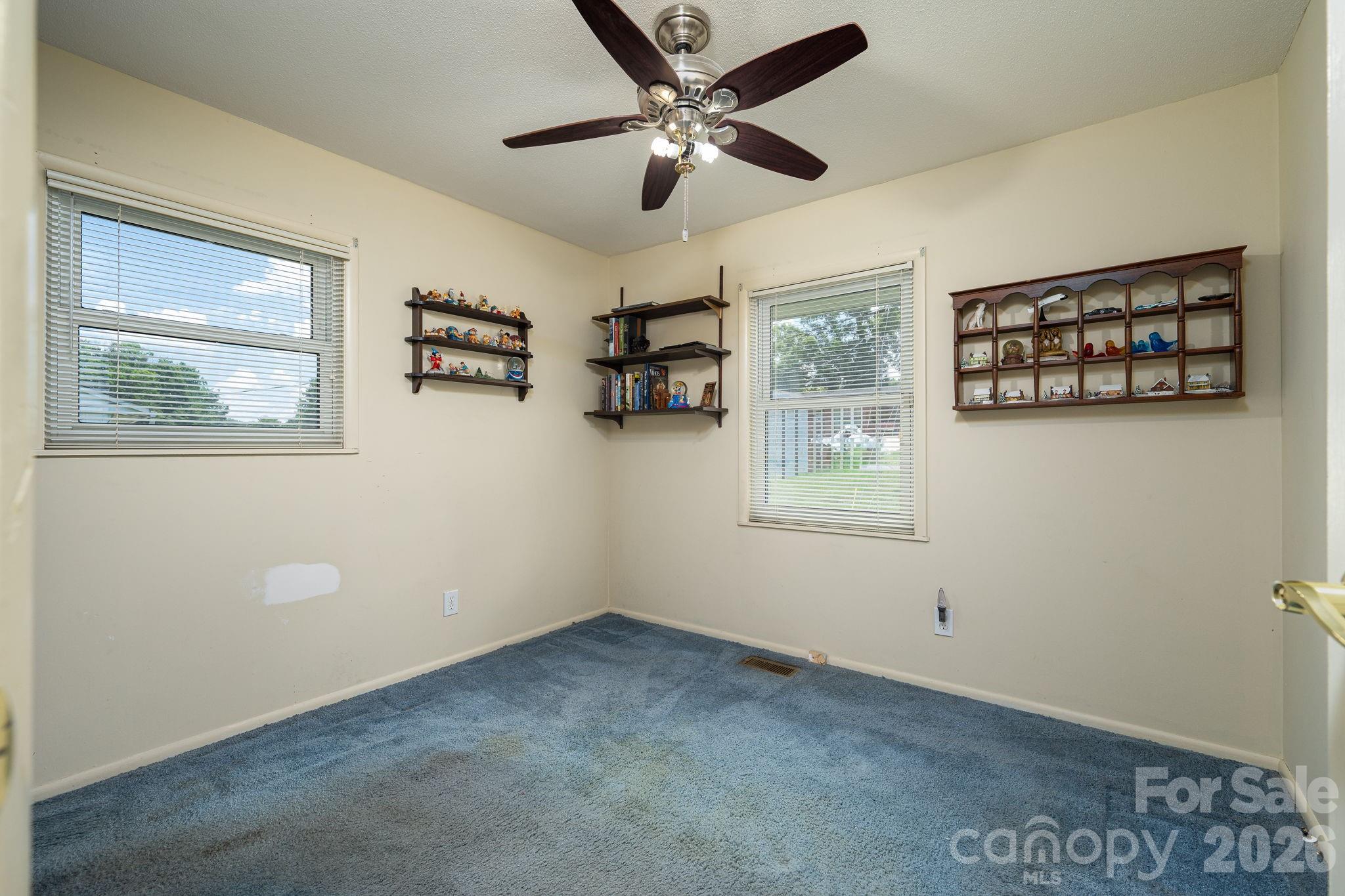 712 Crestwood Avenue Property Photo 15