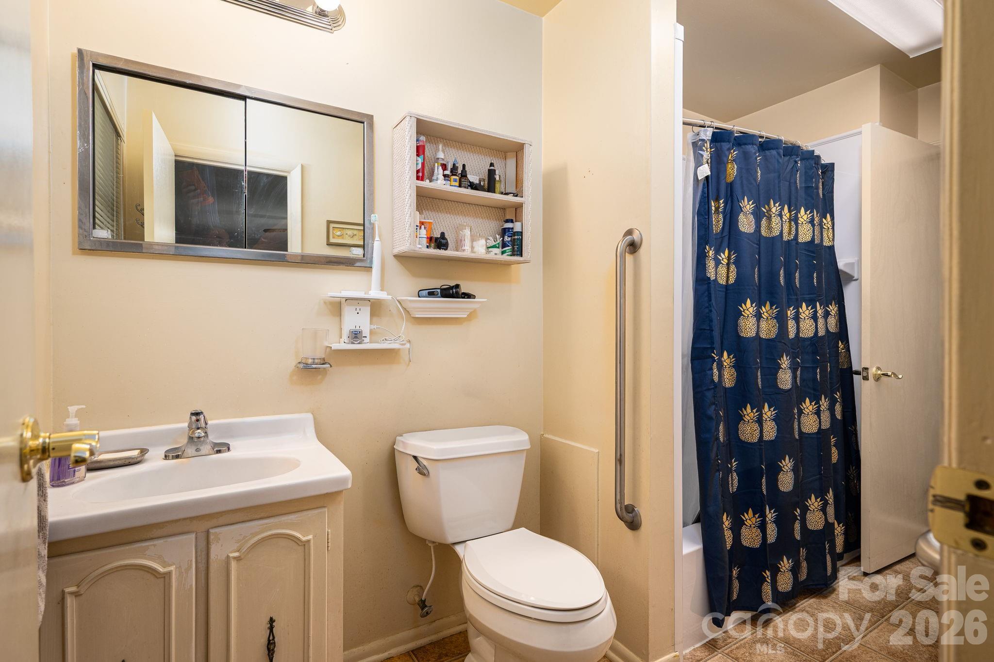 712 Crestwood Avenue Property Photo 18