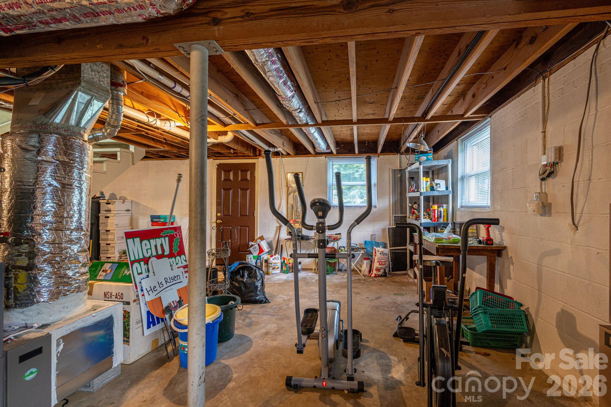 712 Crestwood Avenue Property Photo 34