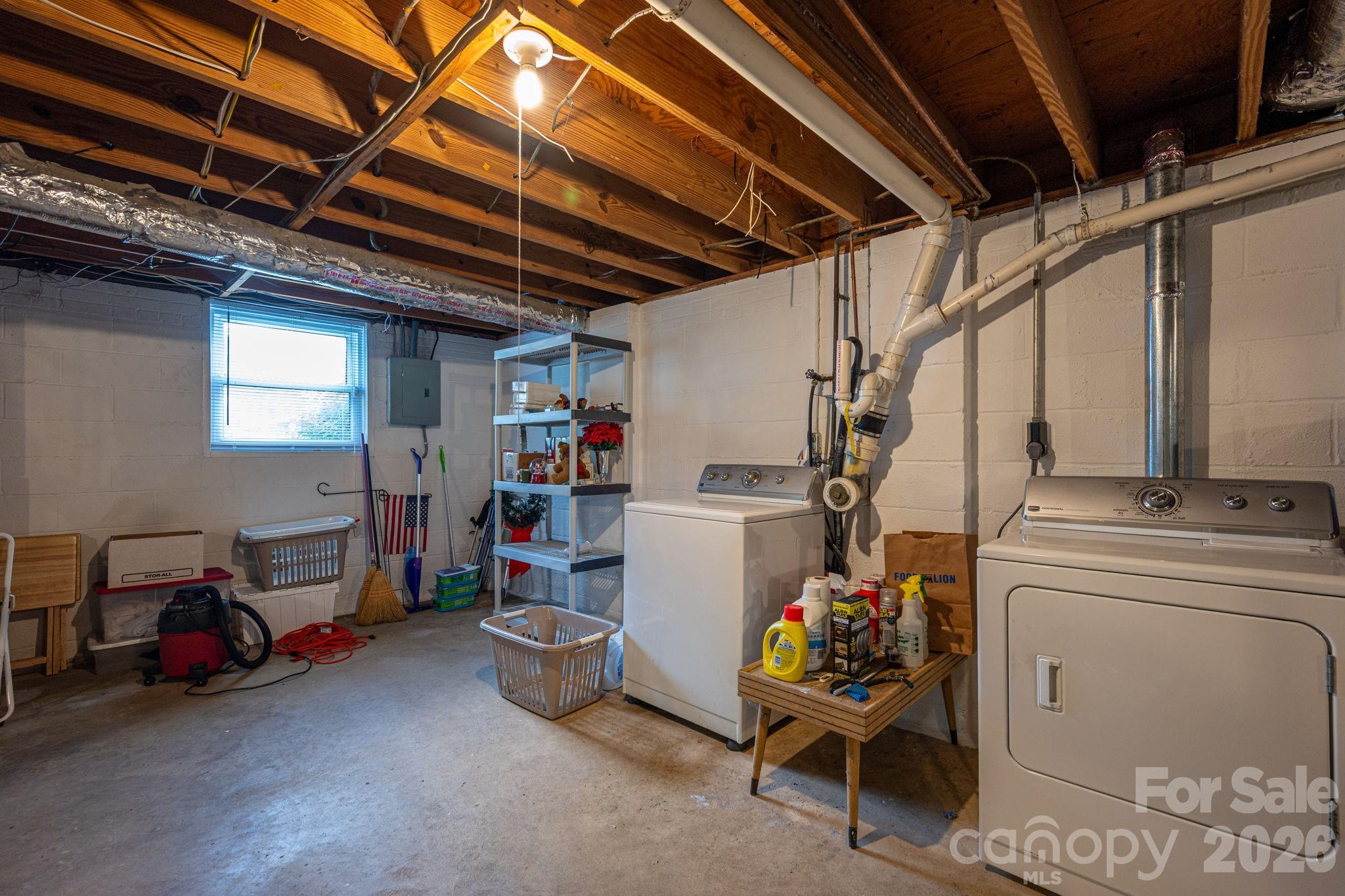 712 Crestwood Avenue Property Photo 35