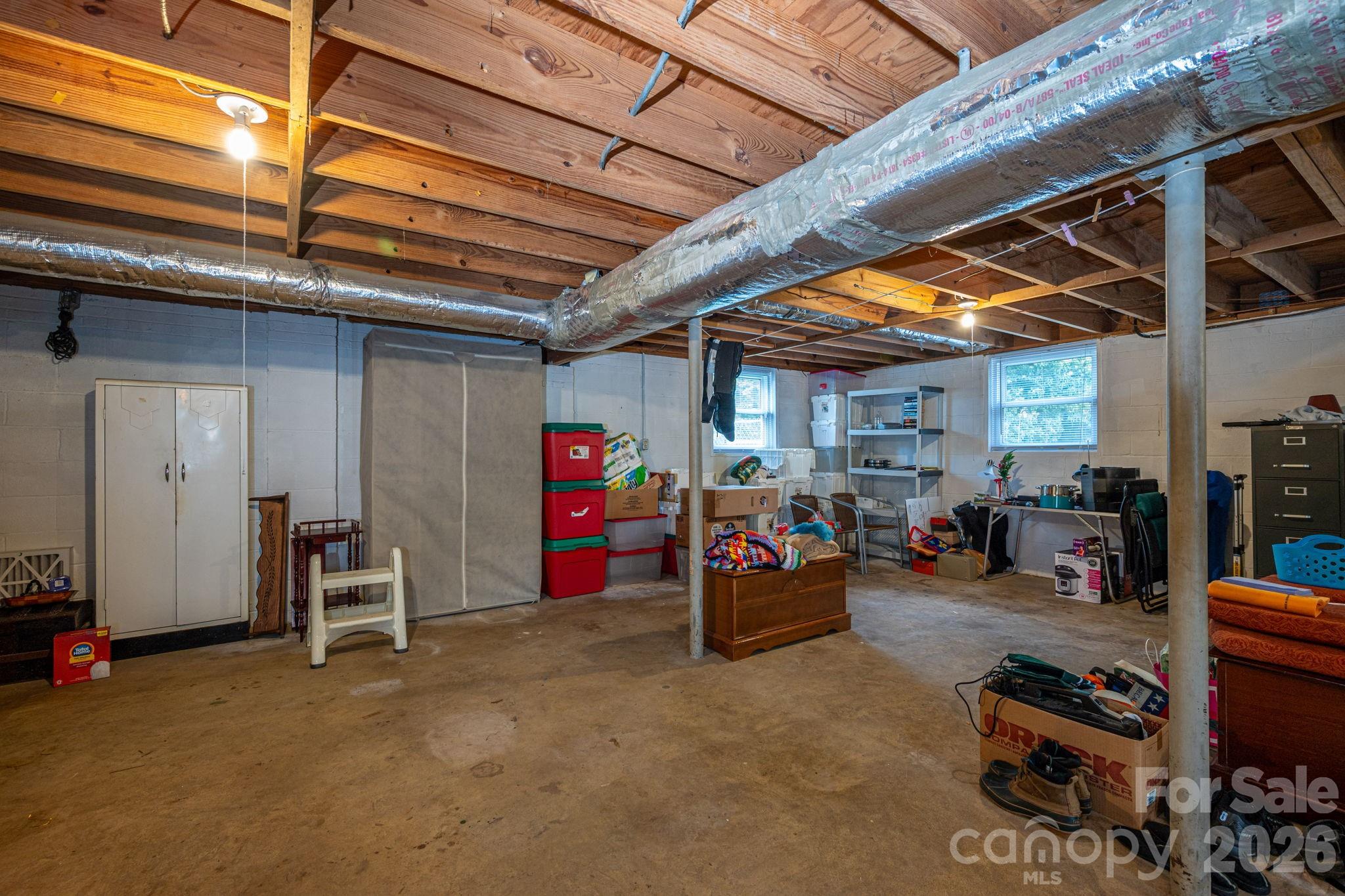 712 Crestwood Avenue Property Photo 37
