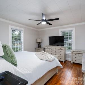 103 Hemlock Avenue Property Photo 17