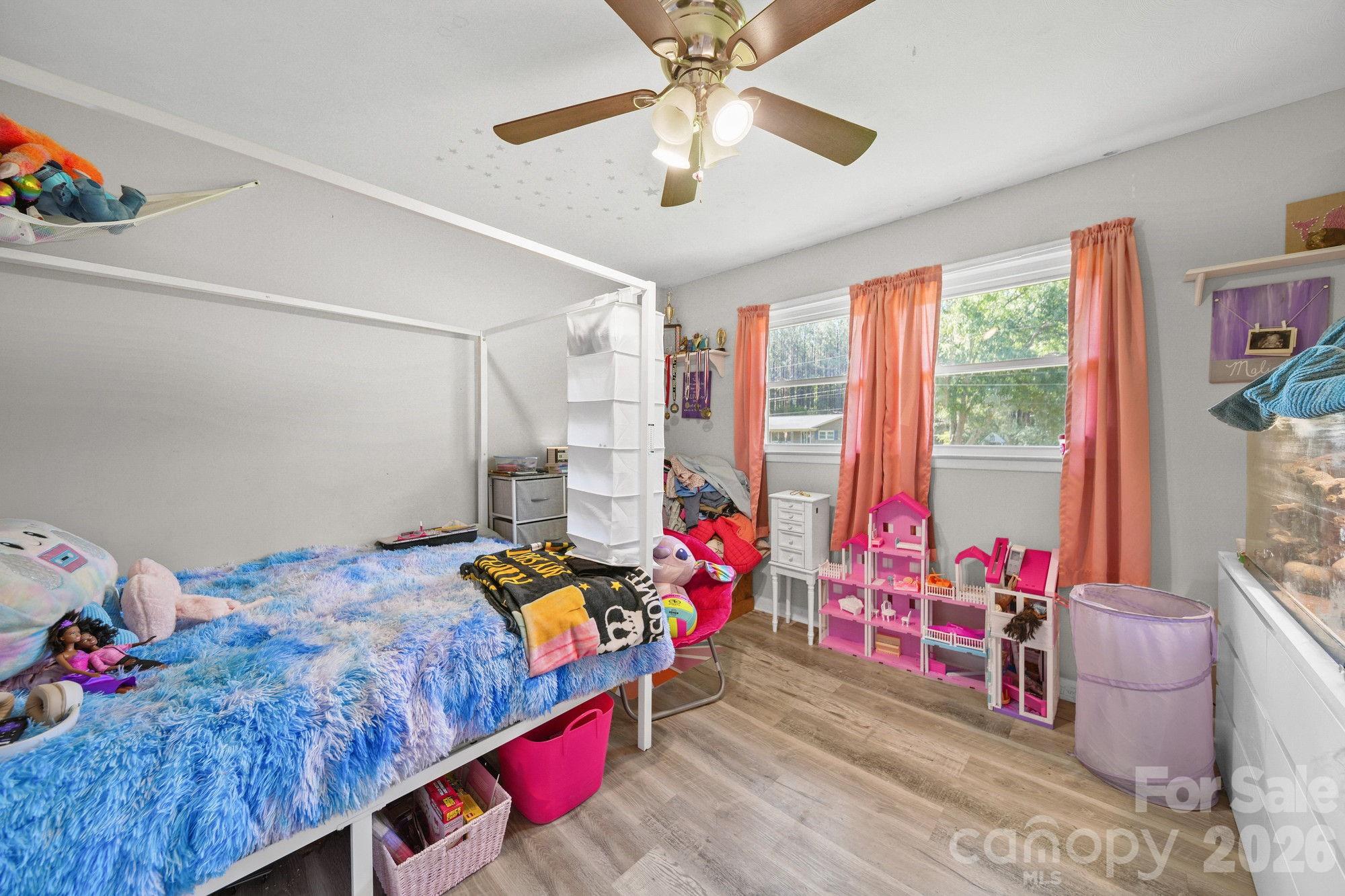809 Elaine Drive Property Photo 17