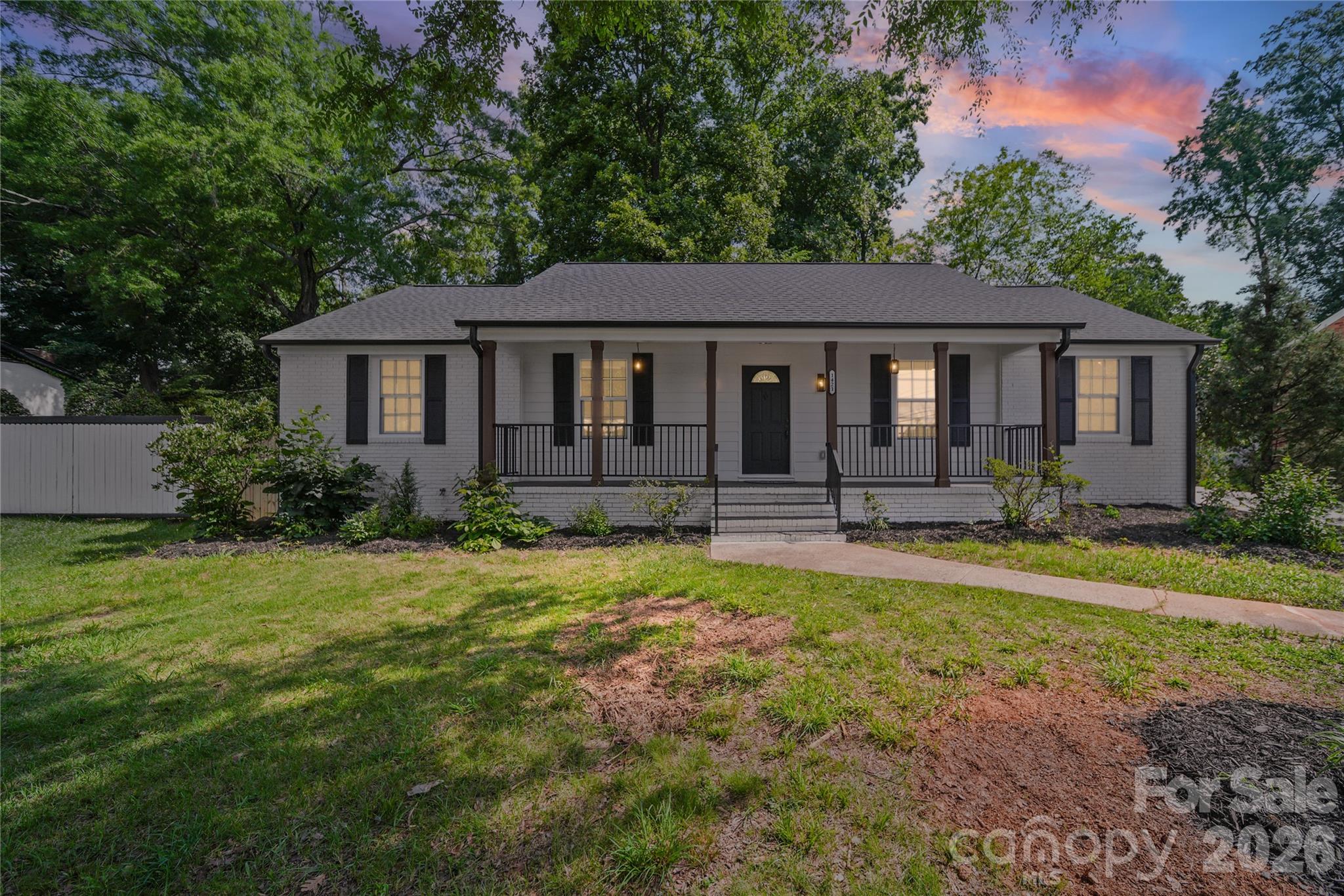 1421 Tyvola Road Property Photo 2