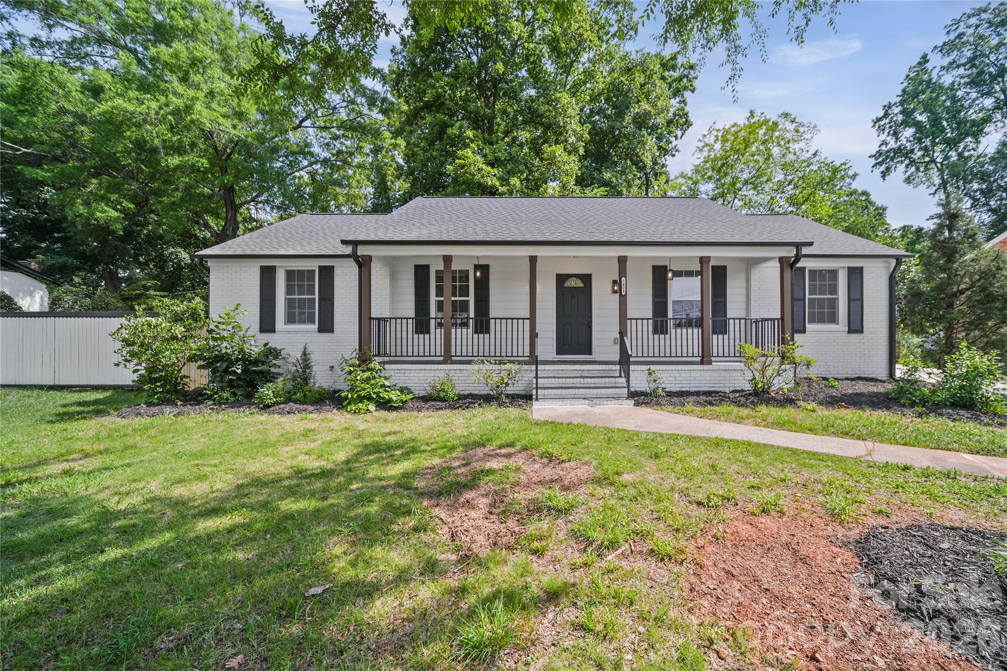 1421 Tyvola Road Property Photo 3