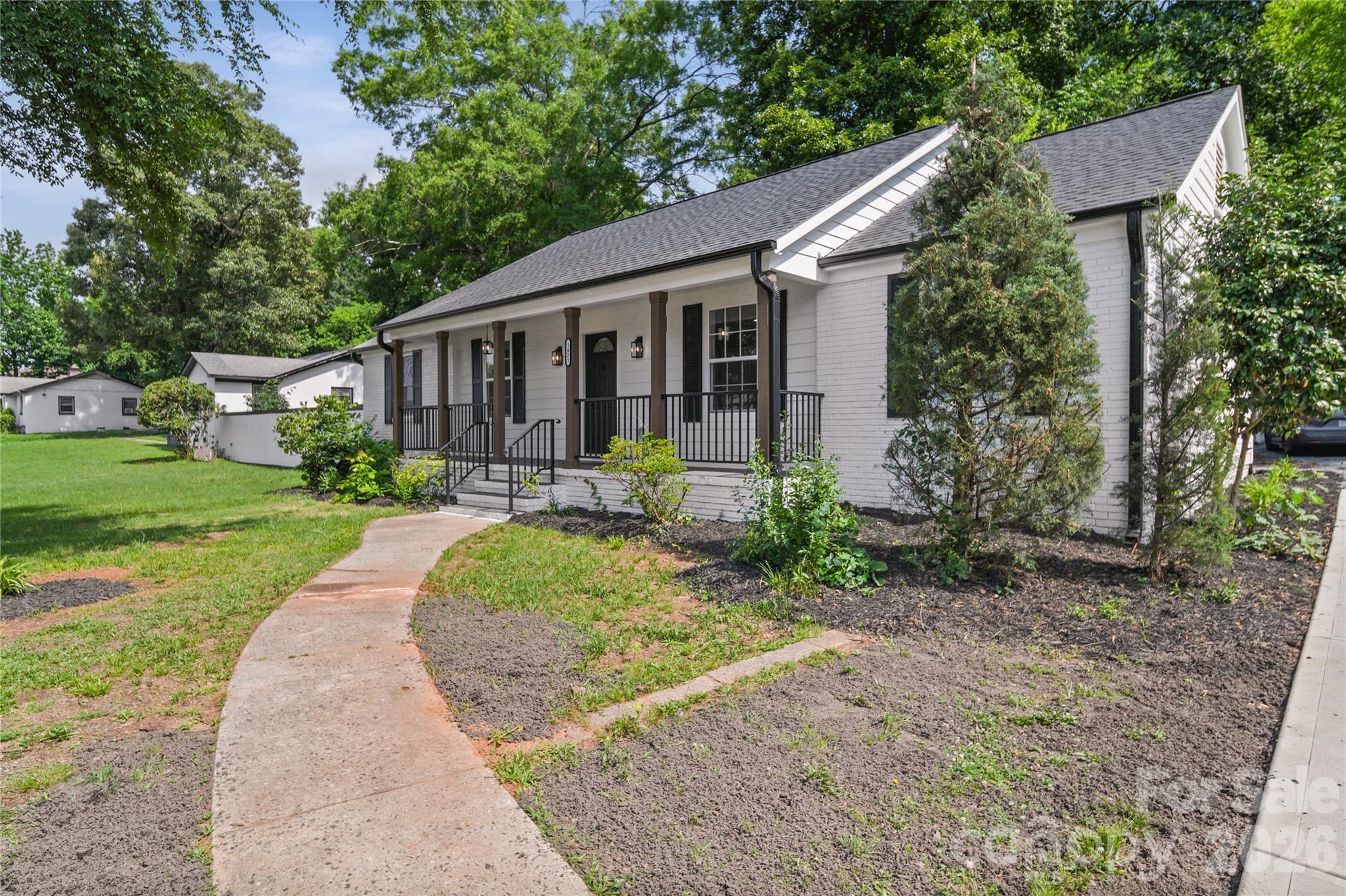 1421 Tyvola Road Property Photo 4