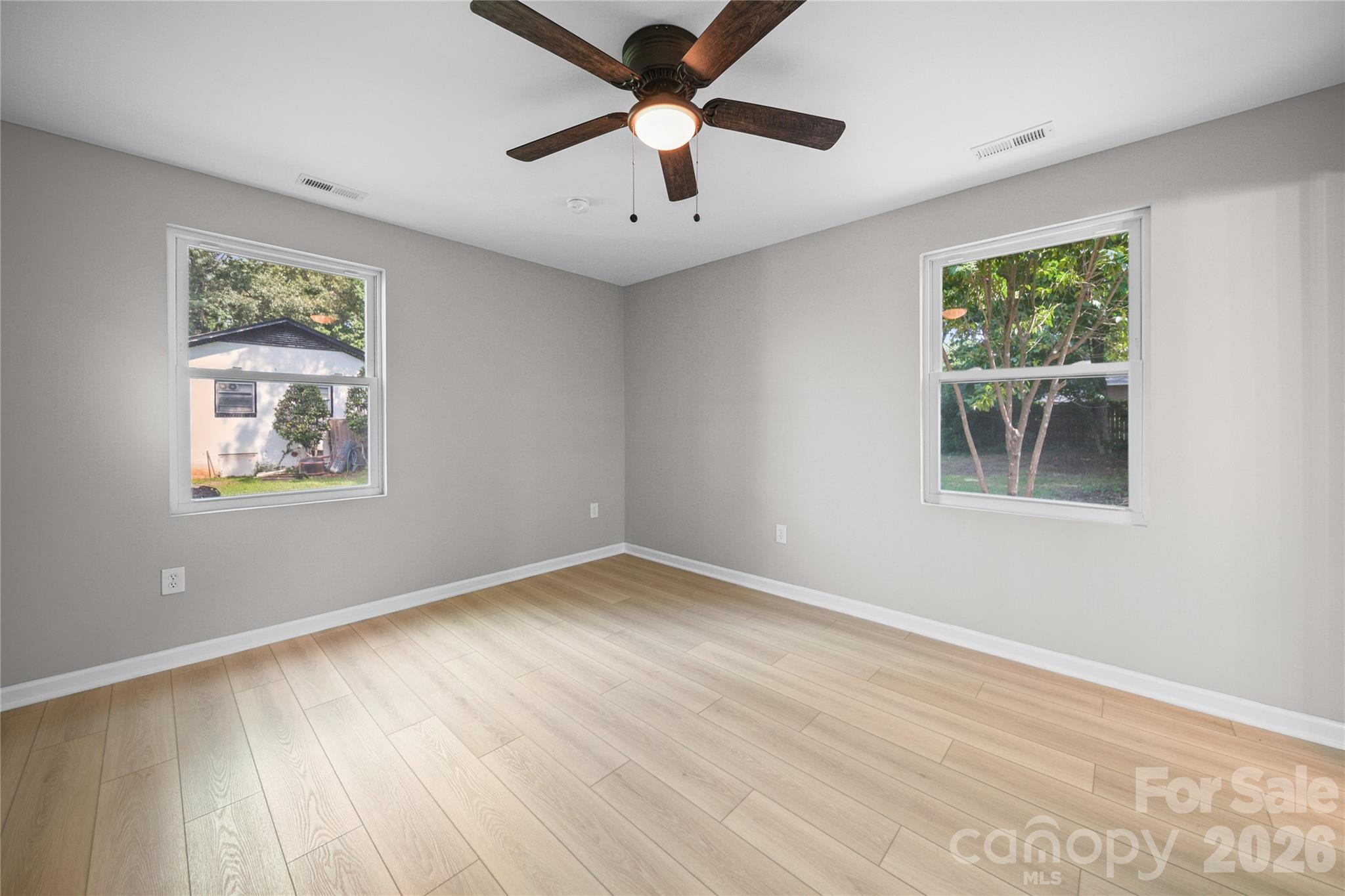 1421 Tyvola Road Property Photo 17