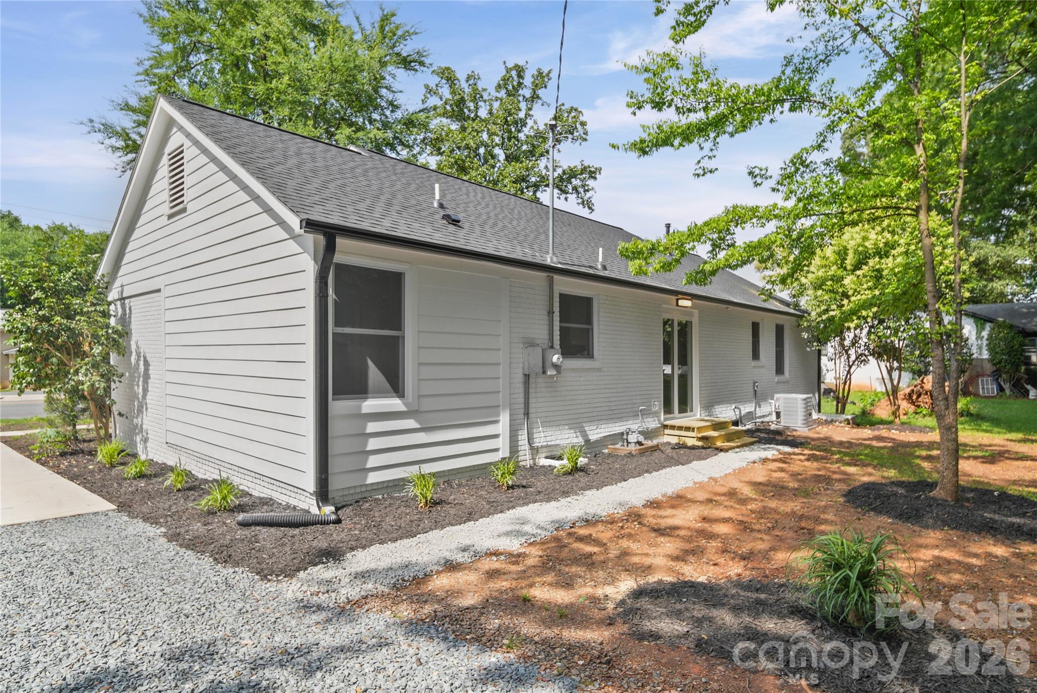 1421 Tyvola Road Property Photo 25