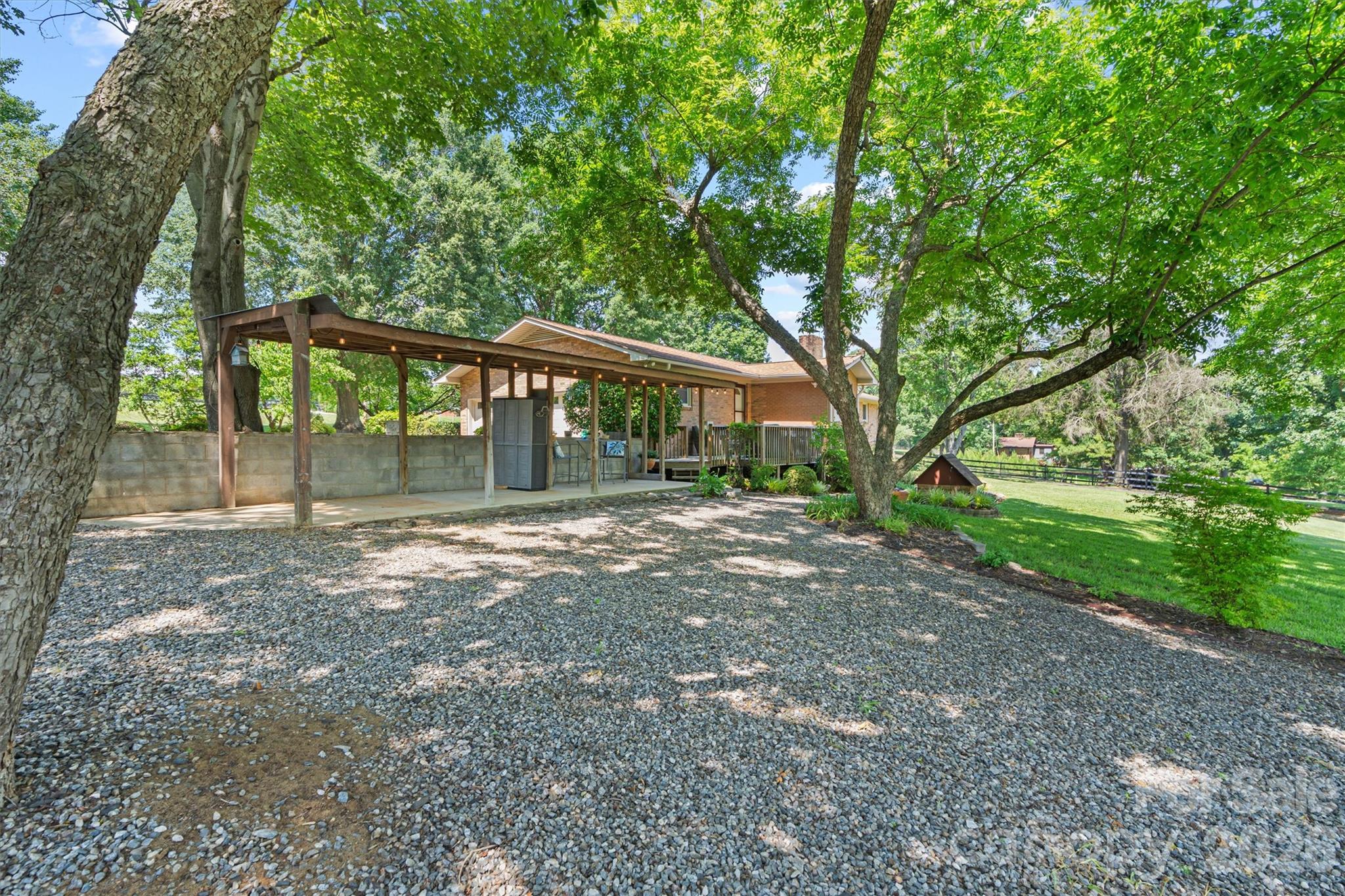 256 Johnson Dairy Road Property Photo 13
