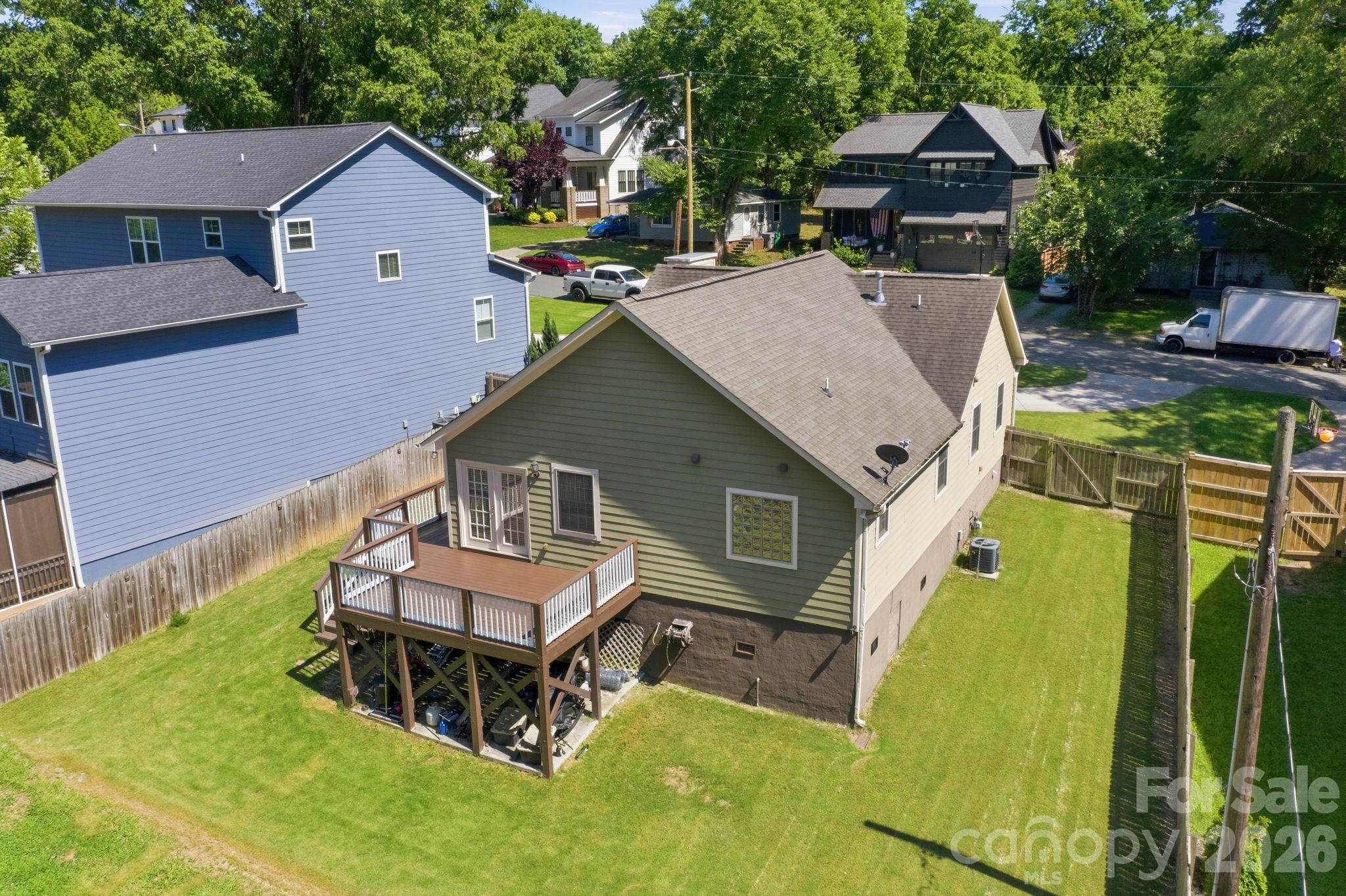 1742 Dunkirk Drive Property Photo 4