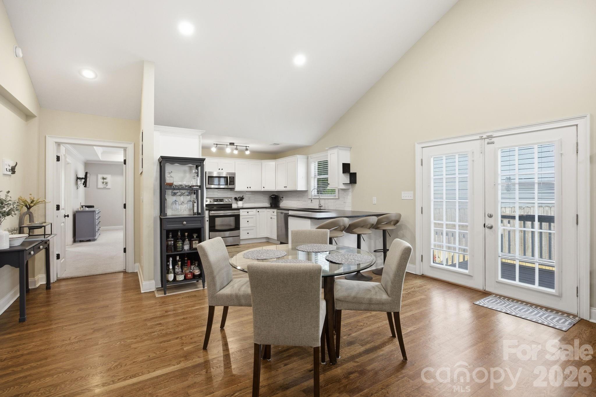 1742 Dunkirk Drive Property Photo 14