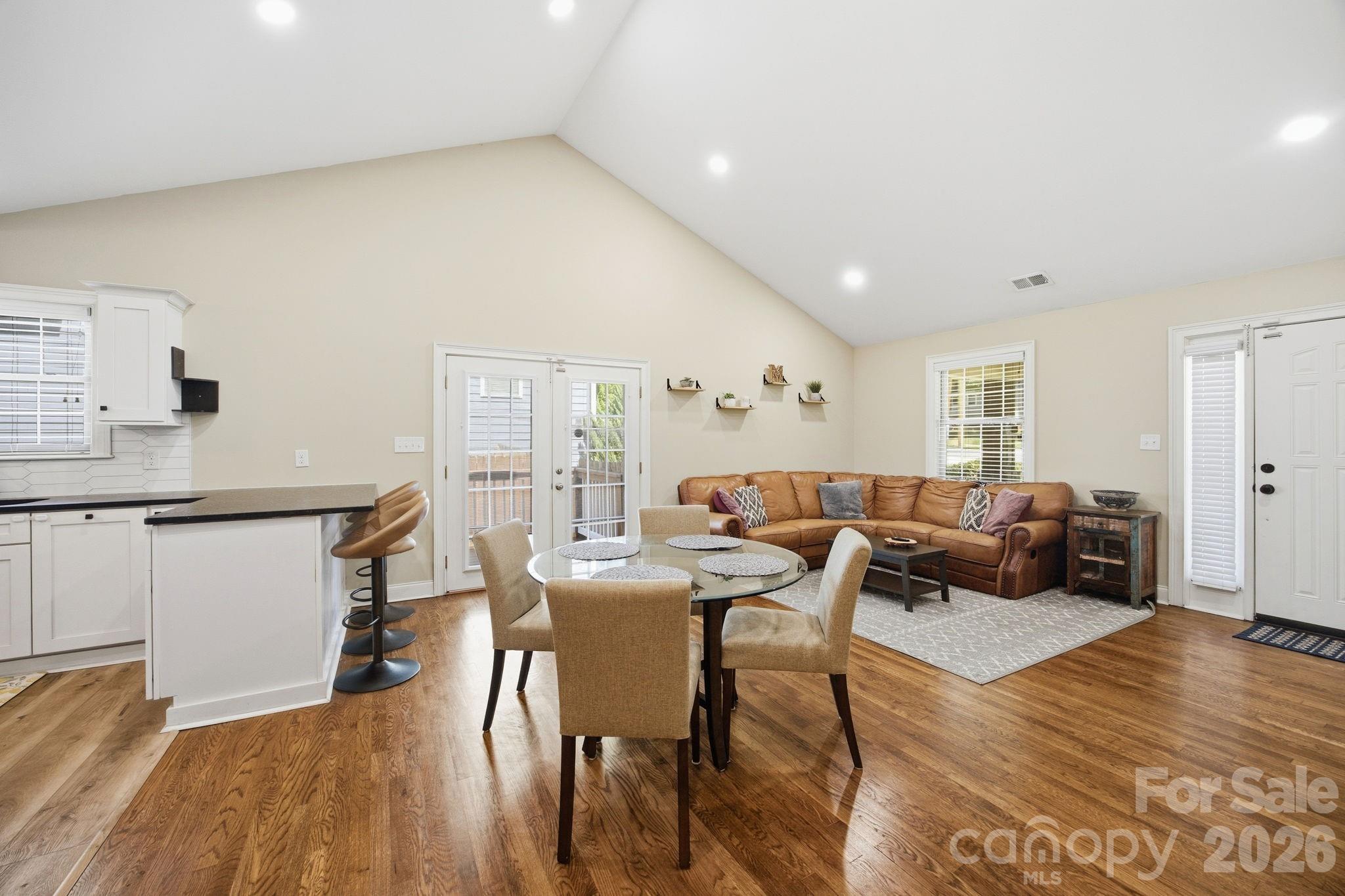 1742 Dunkirk Drive Property Photo 15