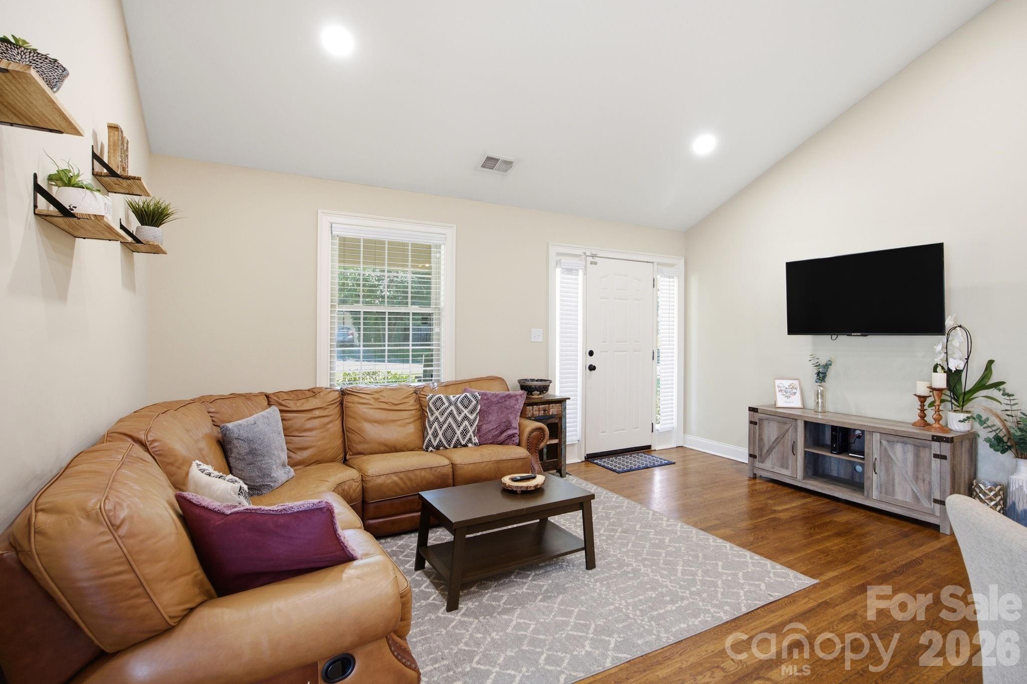1742 Dunkirk Drive Property Photo 17